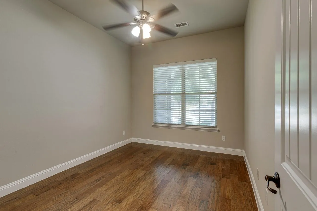 Single Family Residence For Sale in Collin County , 13788 El Toro Road, Frisco, Texas 75035, 4 Bedroom, 3 Bathroom, 2 Garage spaces, 2,385 Sqft, built in 2015, mls#21349475, Real Estate Agent in Frisco, Homes For Sale in Collin county, Homes For Sale in Frisco, Realtor in Frisco Texas, Real Estate Brokerage Independent Realty Texas, Luminita Cordes Realtor