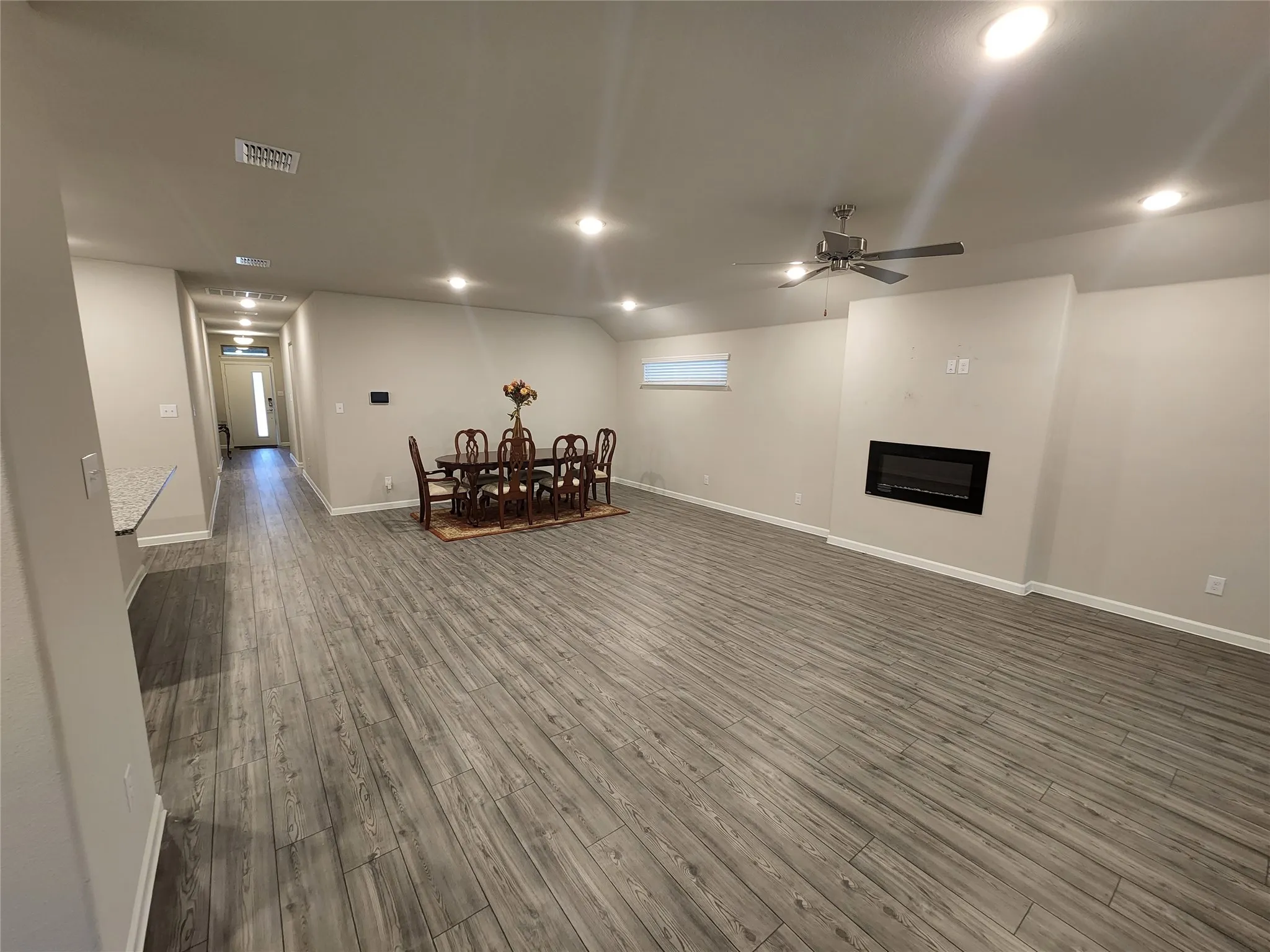 Single Family Residence For Rent in Collin County , 621 Maple Leaf Way, Princeton, Texas 75407, 4 Bedroom, 3 Bathroom, 2 Garage spaces, 2,174 Sqft, built in 2019, mls#21349482, Real Estate Agent in Princeton, Homes For Rent in Collin county, Homes For Rent in Princeton, Realtor in Princeton Texas, Real Estate Brokerage Independent Realty Texas, Luminita Cordes Realtor