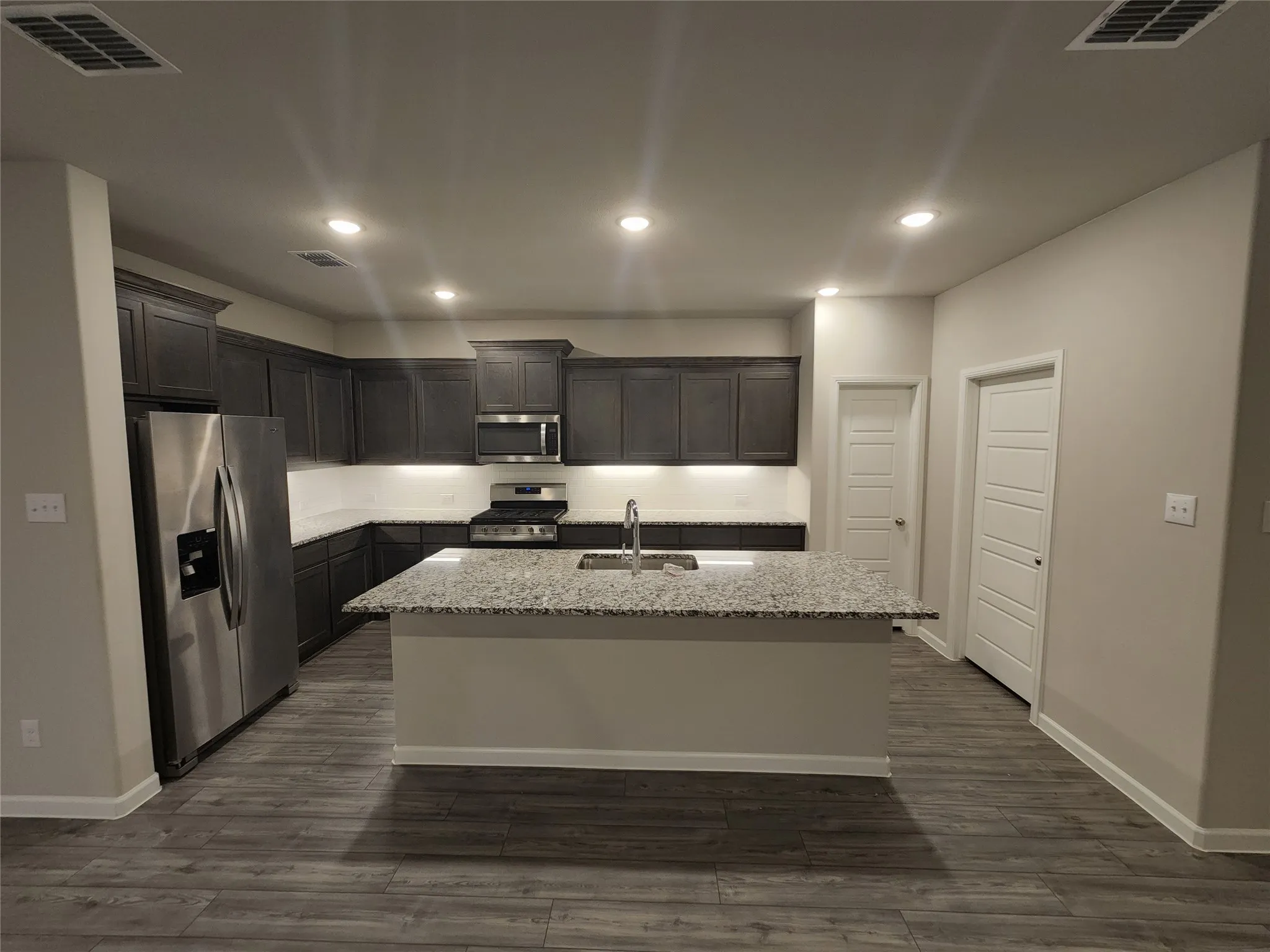 Single Family Residence For Rent in Collin County , 621 Maple Leaf Way, Princeton, Texas 75407, 4 Bedroom, 3 Bathroom, 2 Garage spaces, 2,174 Sqft, built in 2019, mls#21349482, Real Estate Agent in Princeton, Homes For Rent in Collin county, Homes For Rent in Princeton, Realtor in Princeton Texas, Real Estate Brokerage Independent Realty Texas, Luminita Cordes Realtor