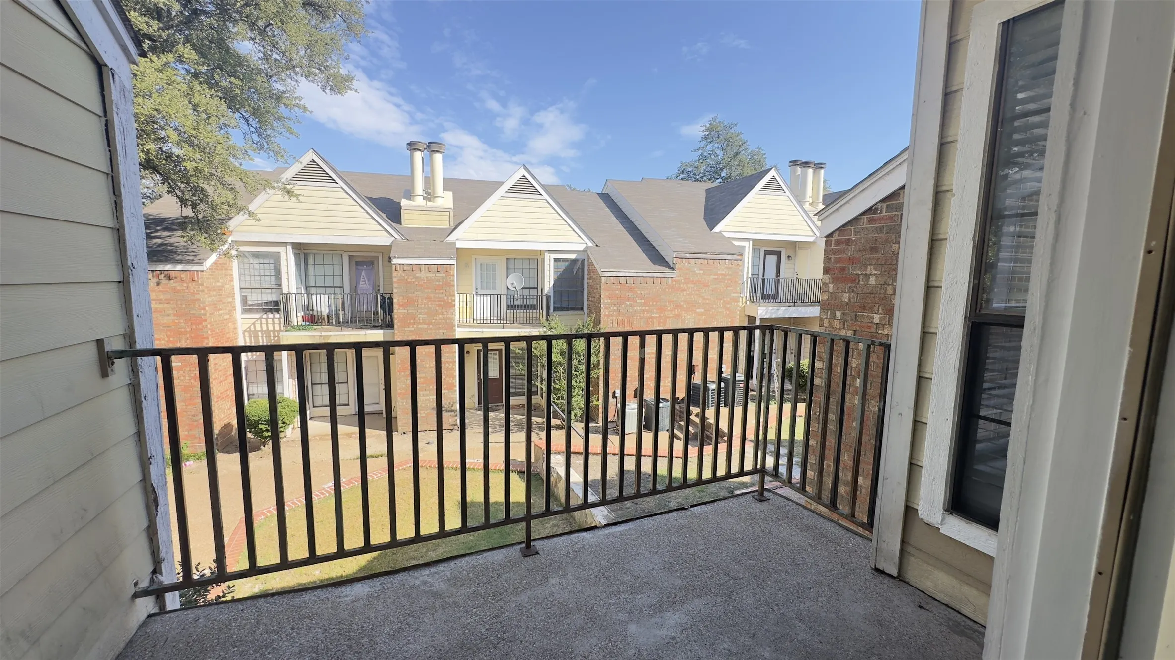 Condominium For Rent in Dallas County , 9601 Forest Lane 323, Dallas, Texas 75243, 2 Bedroom, 1 Bathroom, Garage spaces, 823 Sqft, built in 1983, mls#21349484, Real Estate Agent in Dallas, Homes For Rent in Dallas county, Homes For Rent in Dallas, Realtor in Dallas Texas, Real Estate Brokerage Independent Realty Texas, Luminita Cordes Realtor