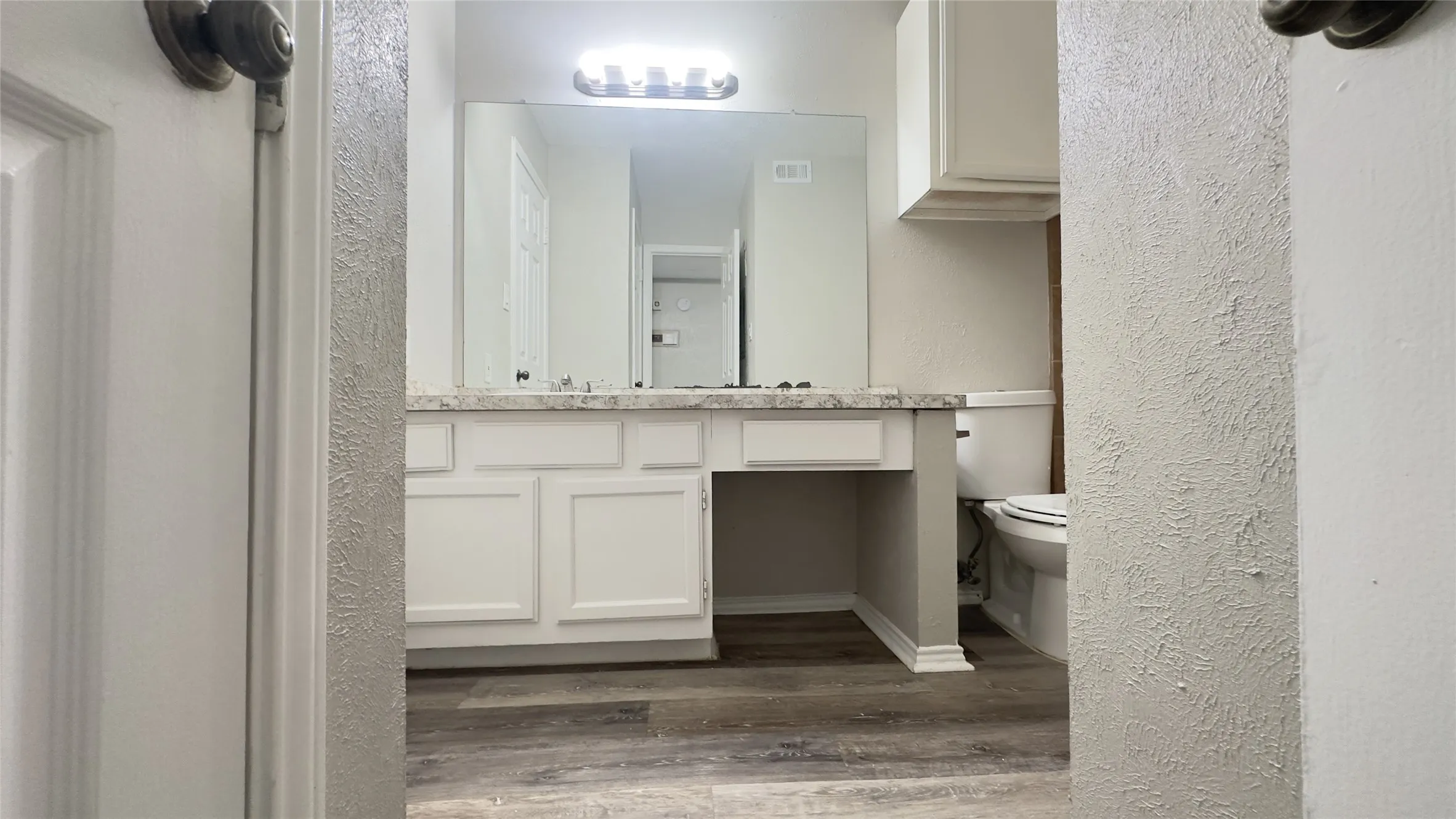 Condominium For Rent in Dallas County , 9601 Forest Lane 323, Dallas, Texas 75243, 2 Bedroom, 1 Bathroom, Garage spaces, 823 Sqft, built in 1983, mls#21349484, Real Estate Agent in Dallas, Homes For Rent in Dallas county, Homes For Rent in Dallas, Realtor in Dallas Texas, Real Estate Brokerage Independent Realty Texas, Luminita Cordes Realtor