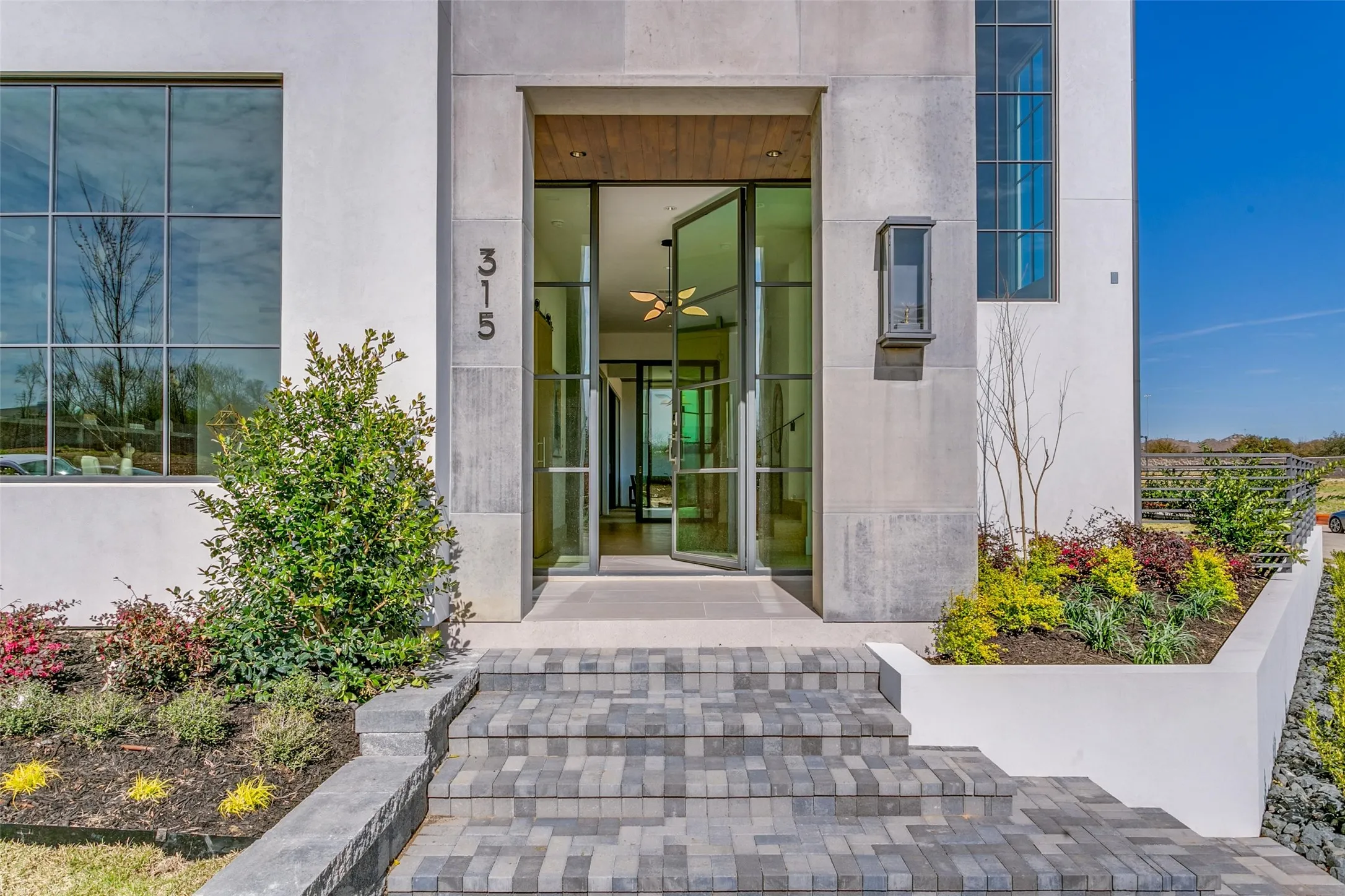 Single Family Residence For Sale in Dallas County , 315 Regal Lane, Irving, Texas 75039, 4 Bedroom, 6 Bathroom, 3 Garage spaces, 4,171 Sqft, built in 2024, mls#21349096, Real Estate Agent in Irving, Homes For Sale in Dallas county, Homes For Sale in Irving, Realtor in Irving Texas, Real Estate Brokerage Independent Realty Texas, Luminita Cordes Realtor