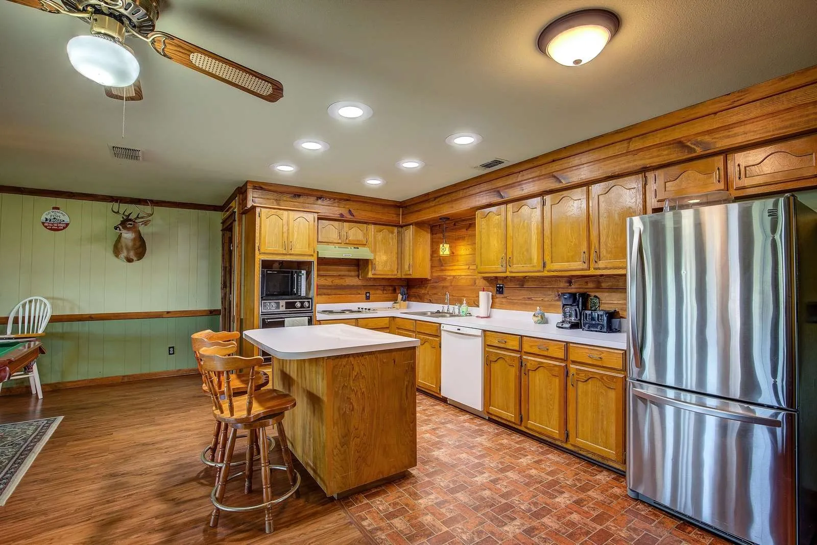 Single Family Residence For Sale in Wood County , 166 County Road 1559, Alba, Texas 75410, 2 Bedroom, 2 Bathroom, 1 Garage spaces, 1,560 Sqft, built in 1998, mls#21347489, Real Estate Agent in Alba, Homes For Sale in Wood county, Homes For Sale in Alba, Realtor in Alba Texas, Real Estate Brokerage Independent Realty Texas, Luminita Cordes Realtor