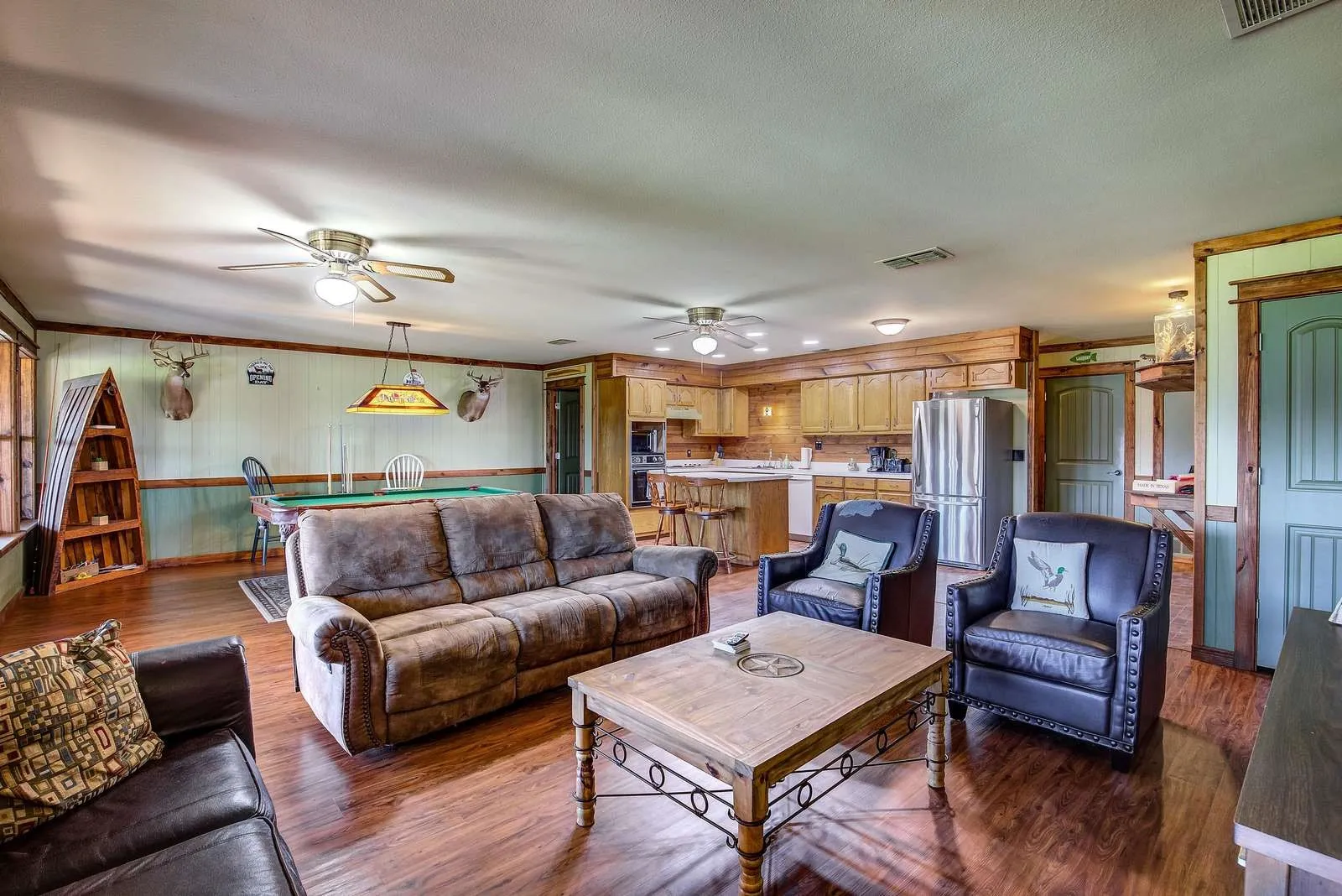 Single Family Residence For Sale in Wood County , 166 County Road 1559, Alba, Texas 75410, 2 Bedroom, 2 Bathroom, 1 Garage spaces, 1,560 Sqft, built in 1998, mls#21347489, Real Estate Agent in Alba, Homes For Sale in Wood county, Homes For Sale in Alba, Realtor in Alba Texas, Real Estate Brokerage Independent Realty Texas, Luminita Cordes Realtor