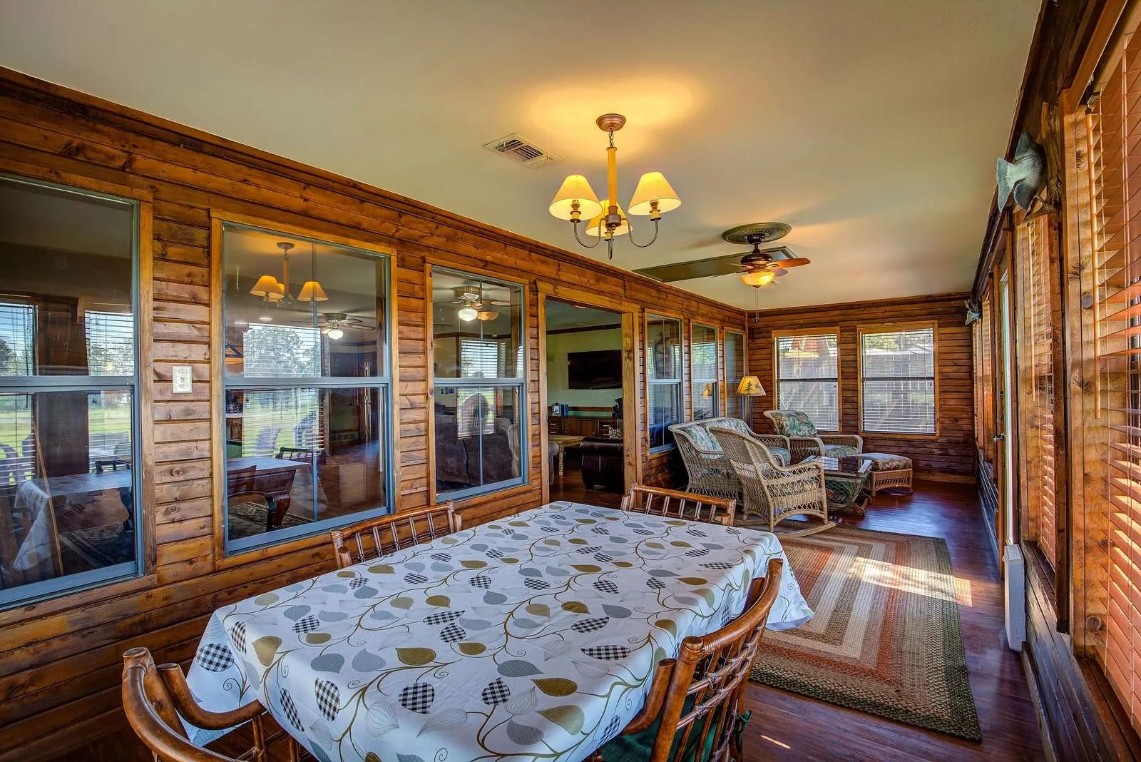 Single Family Residence For Sale in Wood County , 166 County Road 1559, Alba, Texas 75410, 2 Bedroom, 2 Bathroom, 1 Garage spaces, 1,560 Sqft, built in 1998, mls#21347489, Real Estate Agent in Alba, Homes For Sale in Wood county, Homes For Sale in Alba, Realtor in Alba Texas, Real Estate Brokerage Independent Realty Texas, Luminita Cordes Realtor