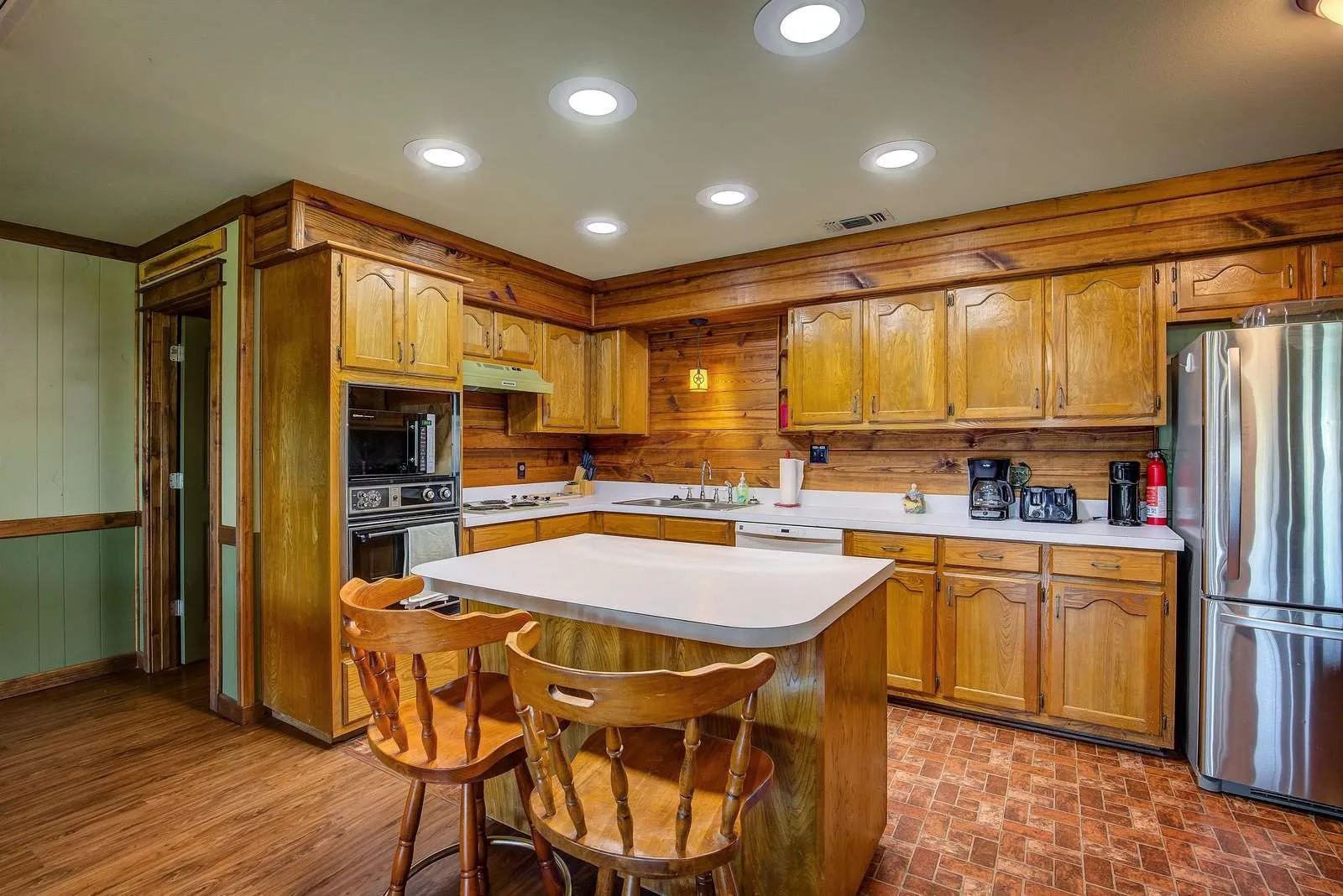 Single Family Residence For Sale in Wood County , 166 County Road 1559, Alba, Texas 75410, 2 Bedroom, 2 Bathroom, 1 Garage spaces, 1,560 Sqft, built in 1998, mls#21347489, Real Estate Agent in Alba, Homes For Sale in Wood county, Homes For Sale in Alba, Realtor in Alba Texas, Real Estate Brokerage Independent Realty Texas, Luminita Cordes Realtor
