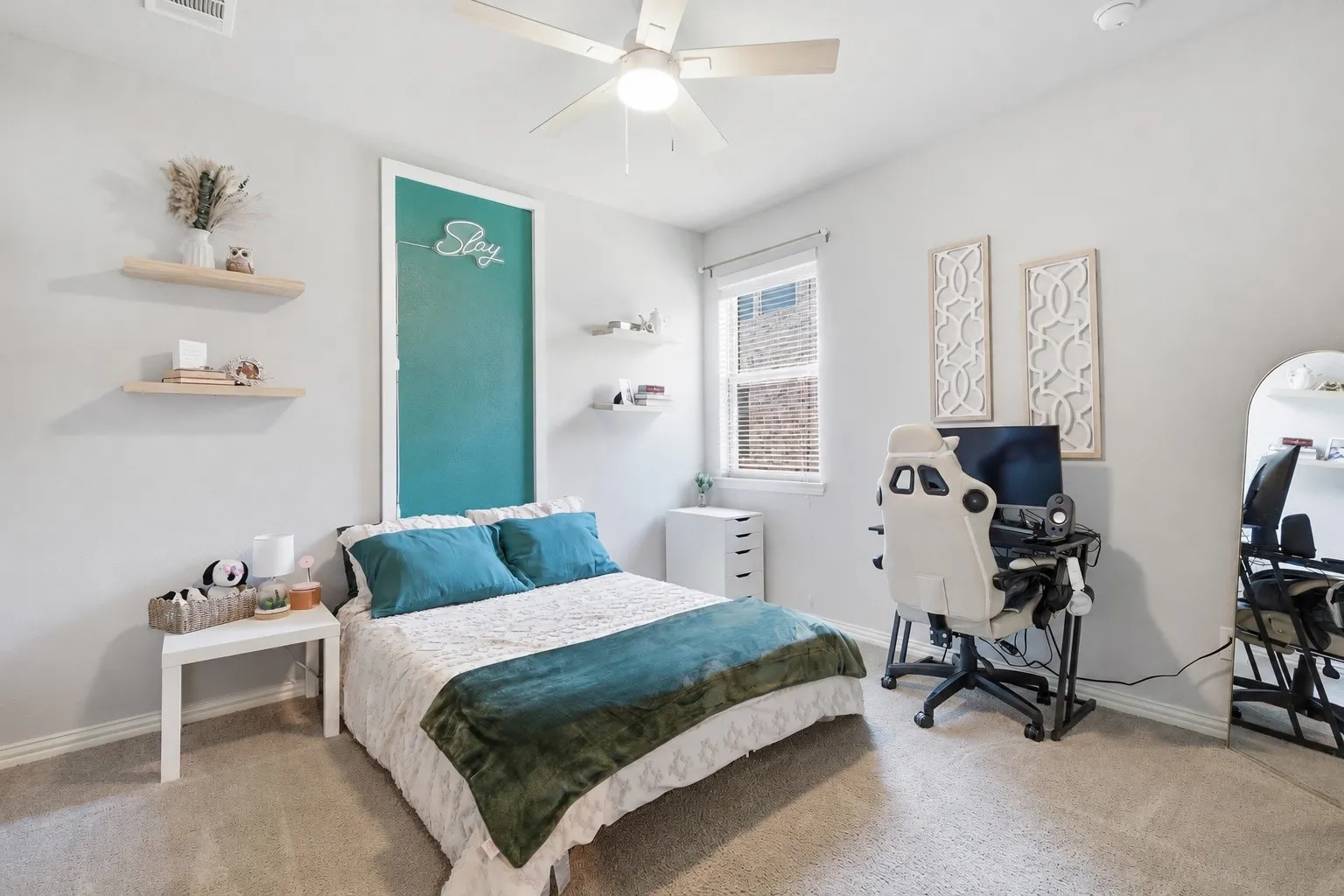 Secondary bedroom with some accent work, walk in closet and spacious!