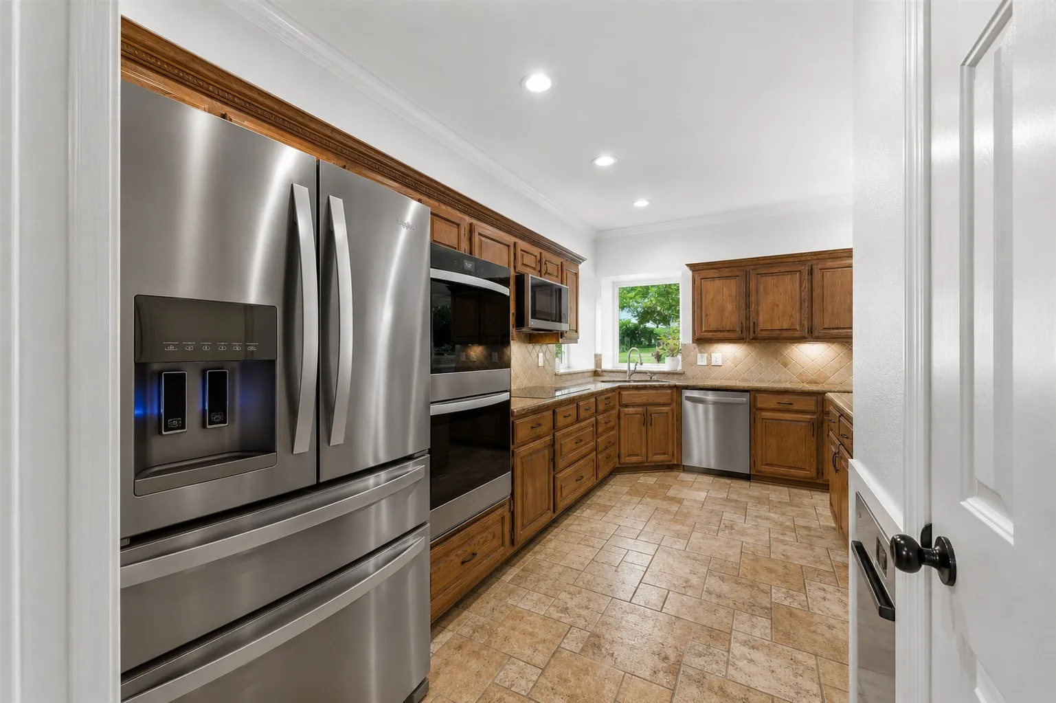 Single Family Residence For Sale in Collin County , 1820 Winningkoff Road, Lucas, Texas 75002, 4 Bedroom, 3 Bathroom, 3 Garage spaces, 3,987 Sqft, built in 1993, mls#21349126, Real Estate Agent in Lucas, Homes For Sale in Collin county, Homes For Sale in Lucas, Realtor in Lucas Texas, Real Estate Brokerage Independent Realty Texas, Luminita Cordes Realtor