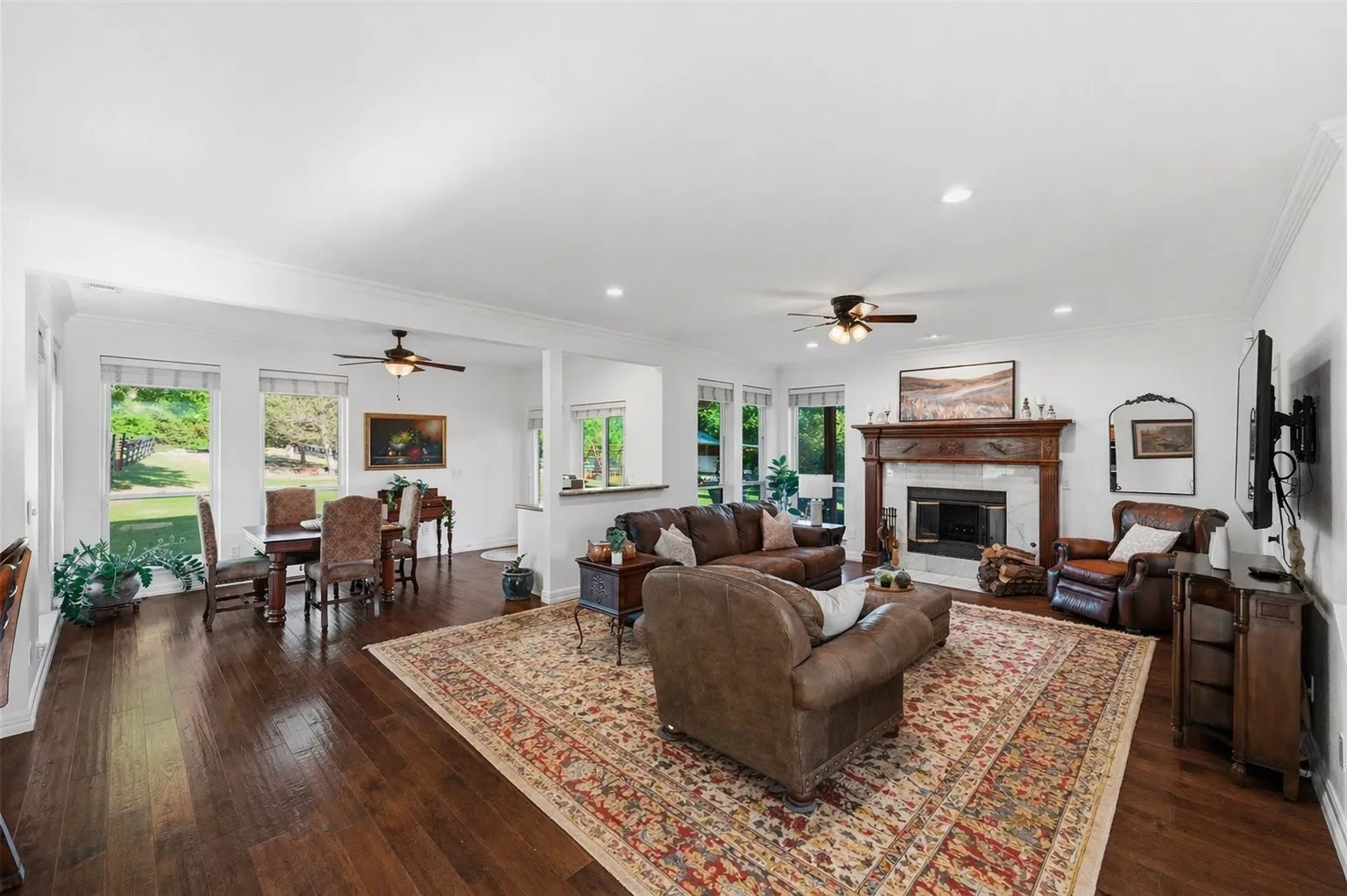 Single Family Residence For Sale in Collin County , 1820 Winningkoff Road, Lucas, Texas 75002, 4 Bedroom, 3 Bathroom, 3 Garage spaces, 3,987 Sqft, built in 1993, mls#21349126, Real Estate Agent in Lucas, Homes For Sale in Collin county, Homes For Sale in Lucas, Realtor in Lucas Texas, Real Estate Brokerage Independent Realty Texas, Luminita Cordes Realtor