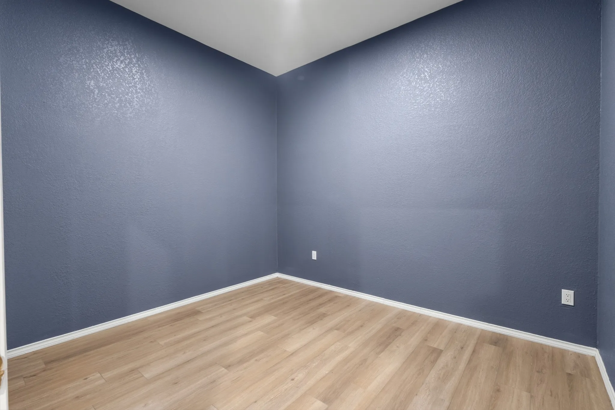 Business For Sale in Dallas County , 1905 El Paso Street, Grand Prairie, Texas 75051, 0, 0, Garage spaces, 0 Sqft, built in 1960, Price $425,000, mls#21349497, Real Estate Agent in Grand Prairie, Homes For Sale in Dallas county, Homes For Sale in Grand Prairie, Realtor in Grand Prairie Texas, Real Estate Brokerage Independent Realty Texas, Luminita Cordes Realtor