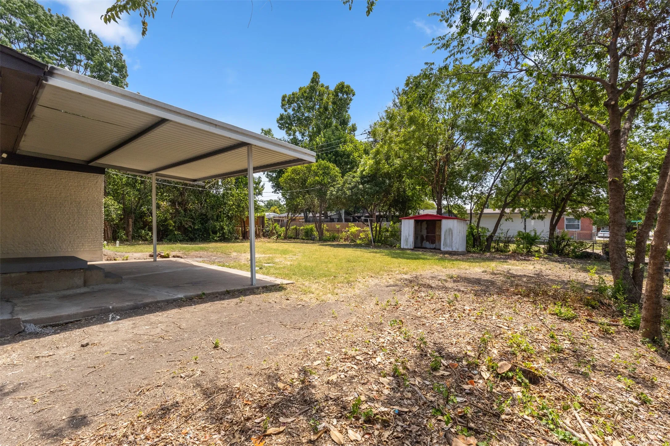 Single Family Residence For Sale in Dallas County , 10804 Ruth Ann Drive, Dallas, Texas 75228, 3 Bedroom, 2 Bathroom, 1 Garage spaces, 1,157 Sqft, built in 1955, mls#21349325, Real Estate Agent in Dallas, Homes For Sale in Dallas county, Homes For Sale in Dallas, Realtor in Dallas Texas, Real Estate Brokerage Independent Realty Texas, Luminita Cordes Realtor