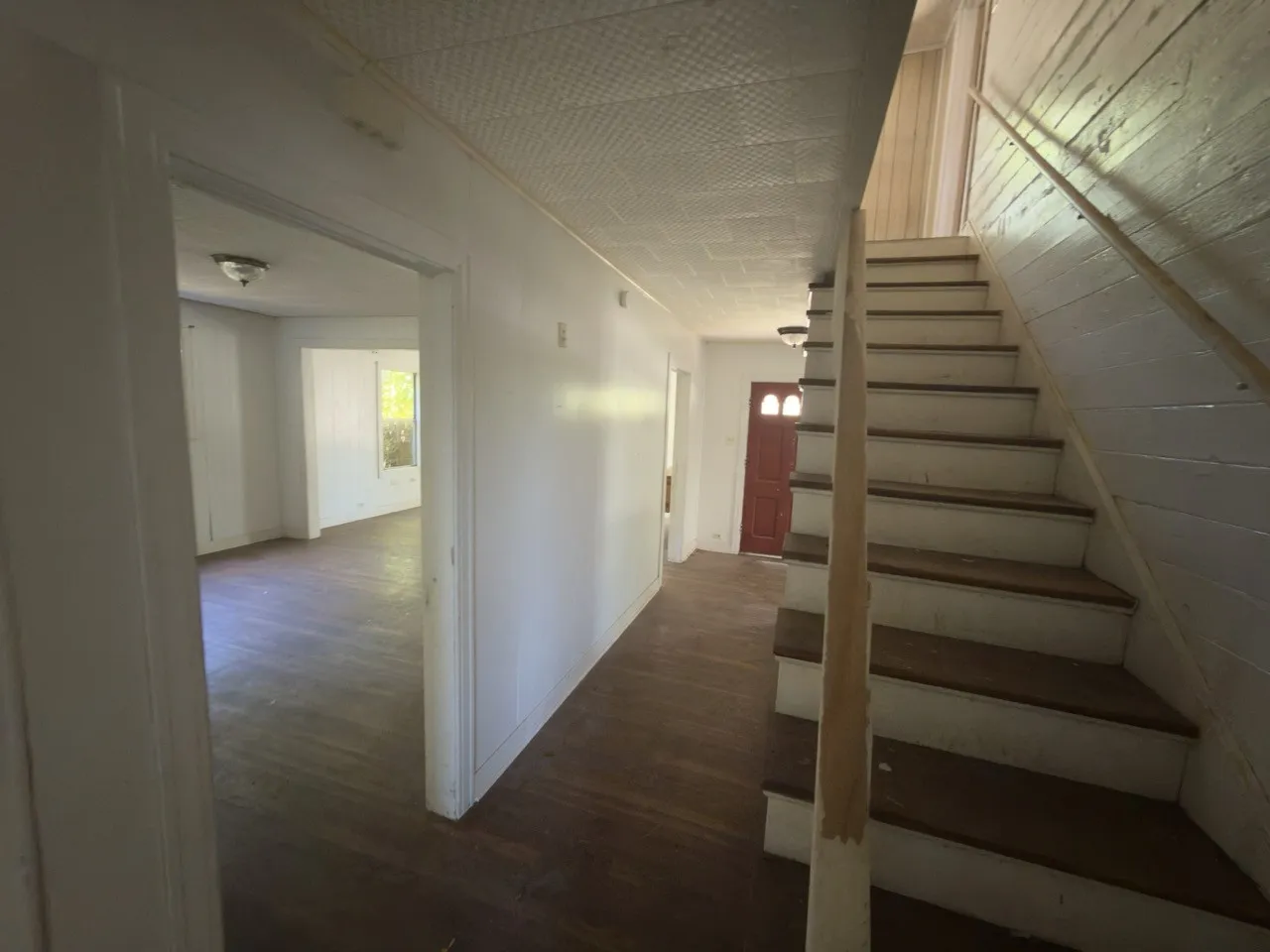 Single Family Residence For Sale in Hunt County , 2309 Mayo Street, Commerce, Texas 75428, 4 Bedroom, 3 Bathroom, 2 Garage spaces, 2,392 Sqft, built in 1959, mls#21349471, Real Estate Agent in Commerce, Homes For Sale in Hunt county, Homes For Sale in Commerce, Realtor in Commerce Texas, Real Estate Brokerage Independent Realty Texas, Luminita Cordes Realtor
