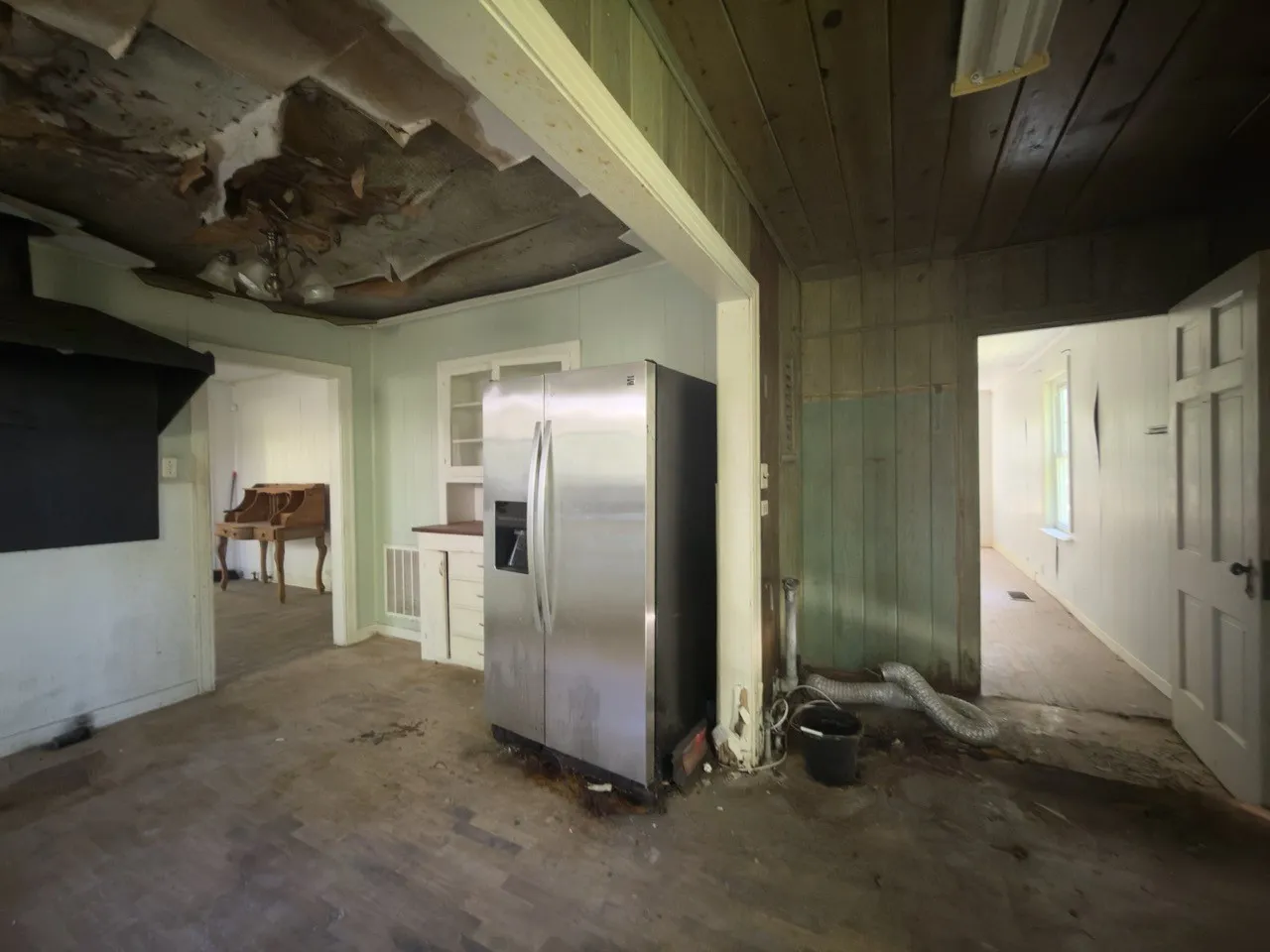 Single Family Residence For Sale in Hunt County , 2309 Mayo Street, Commerce, Texas 75428, 4 Bedroom, 3 Bathroom, 2 Garage spaces, 2,392 Sqft, built in 1959, mls#21349471, Real Estate Agent in Commerce, Homes For Sale in Hunt county, Homes For Sale in Commerce, Realtor in Commerce Texas, Real Estate Brokerage Independent Realty Texas, Luminita Cordes Realtor