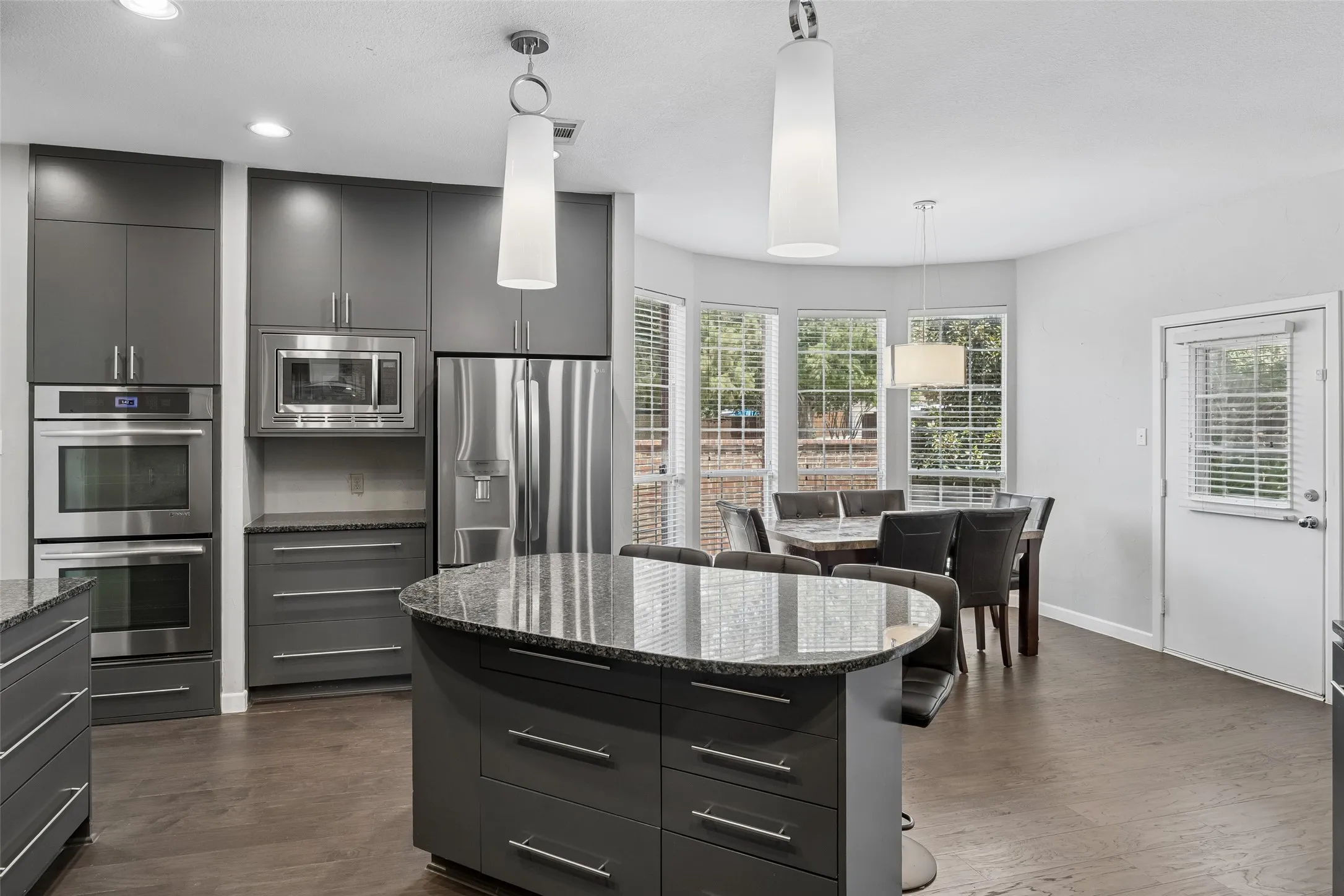 Single Family Residence For Rent in Collin County , 8408 Kenning Court, Plano, Texas 75024, 4 Bedroom, 3 Bathroom, 3 Garage spaces, 3,211 Sqft, built in 1996, mls#21347206, Real Estate Agent in Plano, Homes For Rent in Collin county, Homes For Rent in Plano, Realtor in Plano Texas, Real Estate Brokerage Independent Realty Texas, Luminita Cordes Realtor