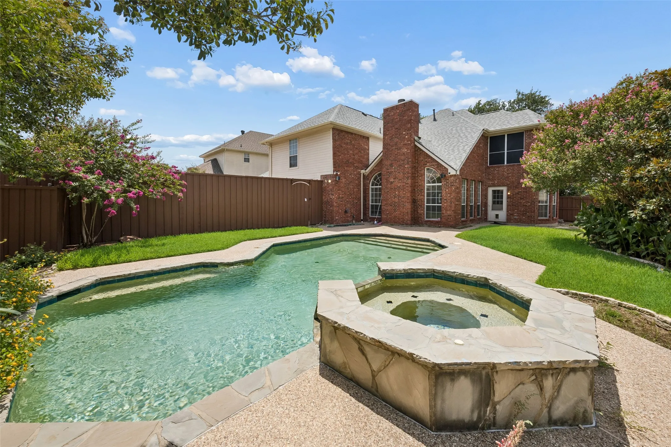 Single Family Residence For Rent in Collin County , 8408 Kenning Court, Plano, Texas 75024, 4 Bedroom, 3 Bathroom, 3 Garage spaces, 3,211 Sqft, built in 1996, mls#21347206, Real Estate Agent in Plano, Homes For Rent in Collin county, Homes For Rent in Plano, Realtor in Plano Texas, Real Estate Brokerage Independent Realty Texas, Luminita Cordes Realtor