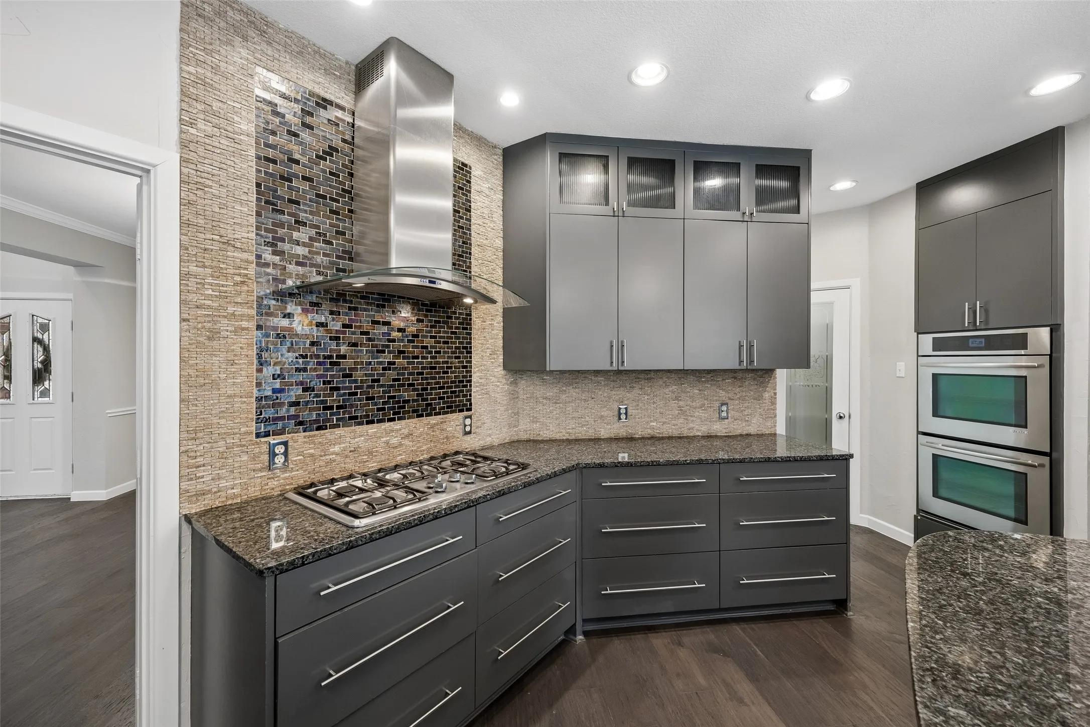 Single Family Residence For Rent in Collin County , 8408 Kenning Court, Plano, Texas 75024, 4 Bedroom, 3 Bathroom, 3 Garage spaces, 3,211 Sqft, built in 1996, mls#21347206, Real Estate Agent in Plano, Homes For Rent in Collin county, Homes For Rent in Plano, Realtor in Plano Texas, Real Estate Brokerage Independent Realty Texas, Luminita Cordes Realtor