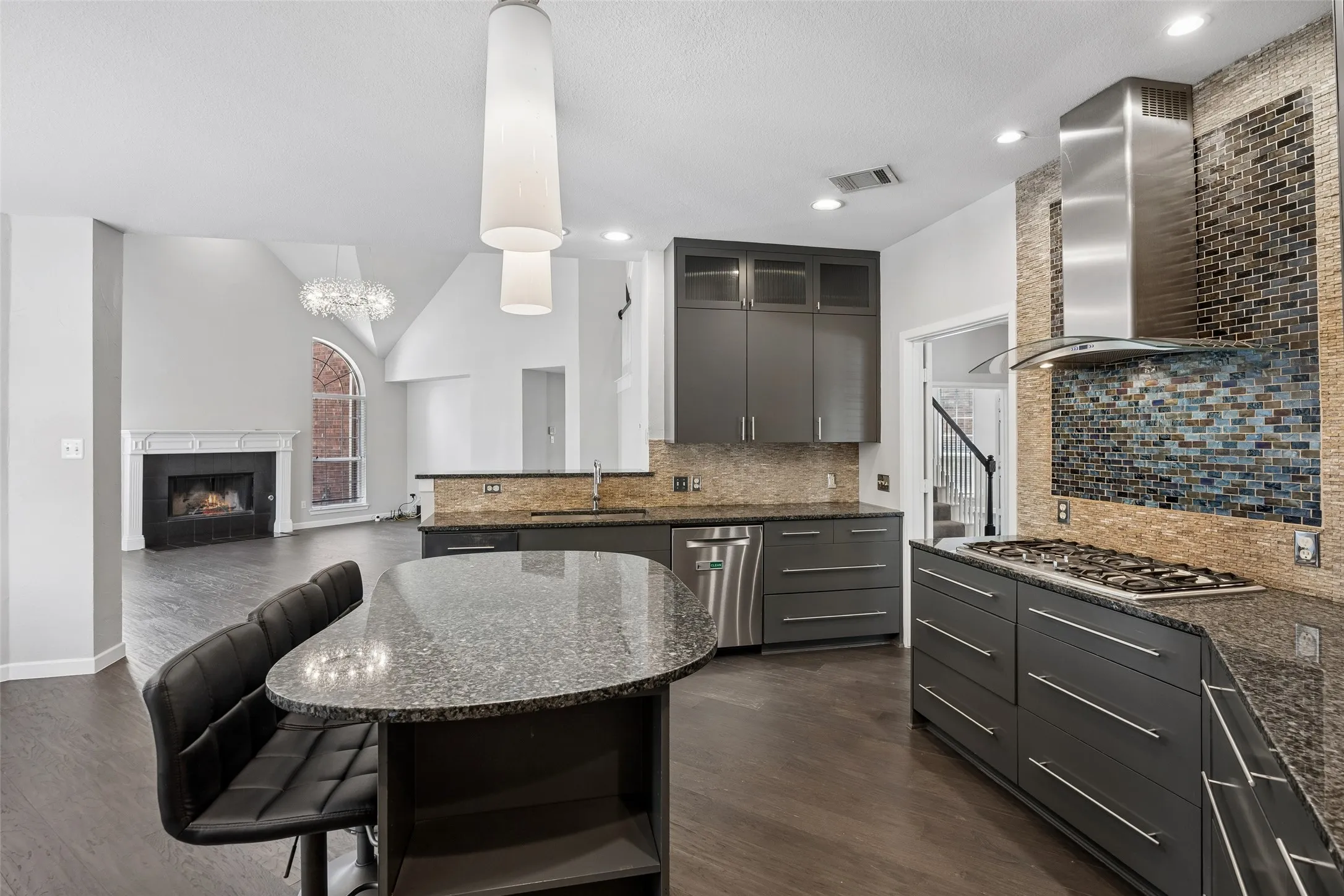 Single Family Residence For Rent in Collin County , 8408 Kenning Court, Plano, Texas 75024, 4 Bedroom, 3 Bathroom, 3 Garage spaces, 3,211 Sqft, built in 1996, mls#21347206, Real Estate Agent in Plano, Homes For Rent in Collin county, Homes For Rent in Plano, Realtor in Plano Texas, Real Estate Brokerage Independent Realty Texas, Luminita Cordes Realtor