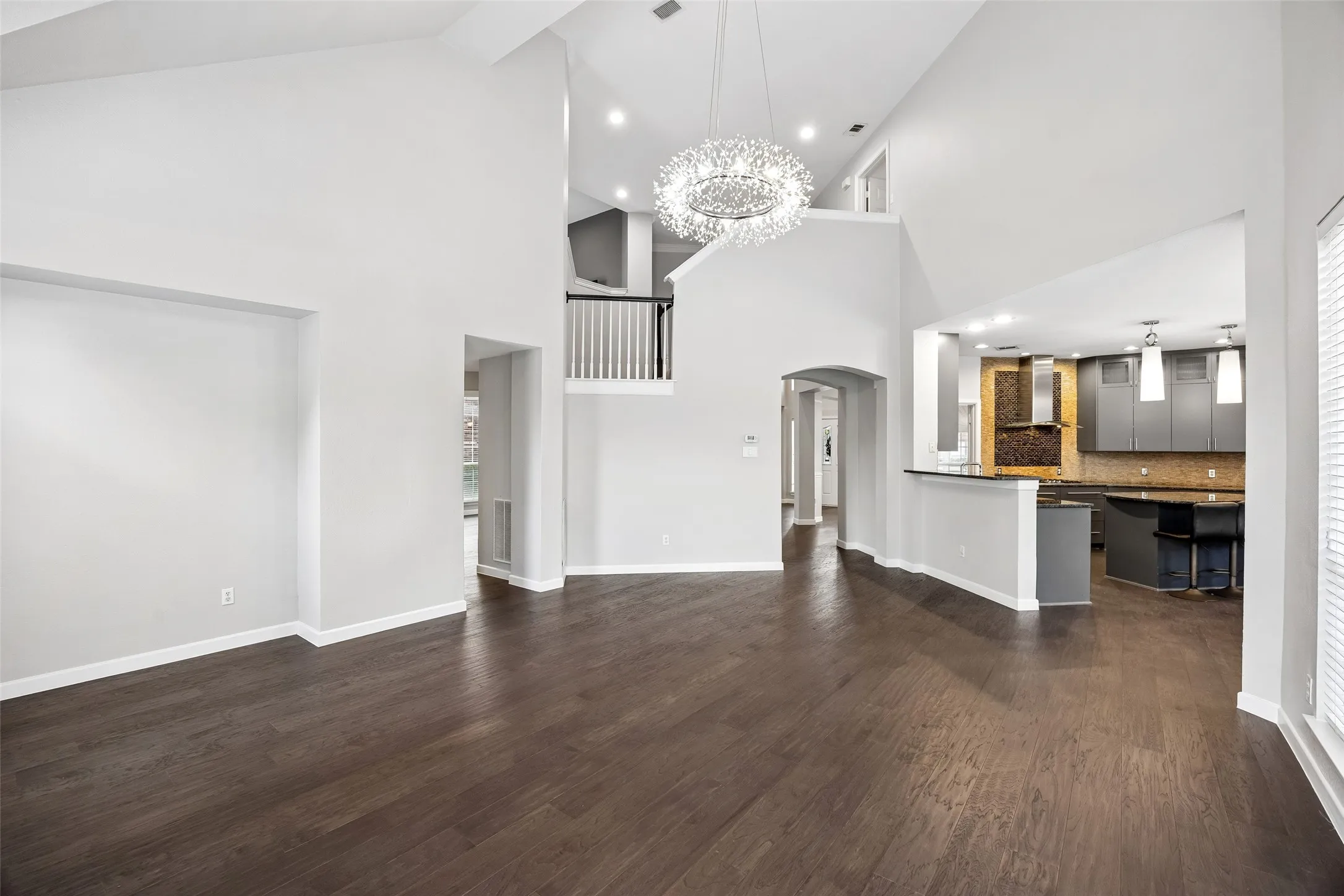 Single Family Residence For Rent in Collin County , 8408 Kenning Court, Plano, Texas 75024, 4 Bedroom, 3 Bathroom, 3 Garage spaces, 3,211 Sqft, built in 1996, mls#21347206, Real Estate Agent in Plano, Homes For Rent in Collin county, Homes For Rent in Plano, Realtor in Plano Texas, Real Estate Brokerage Independent Realty Texas, Luminita Cordes Realtor