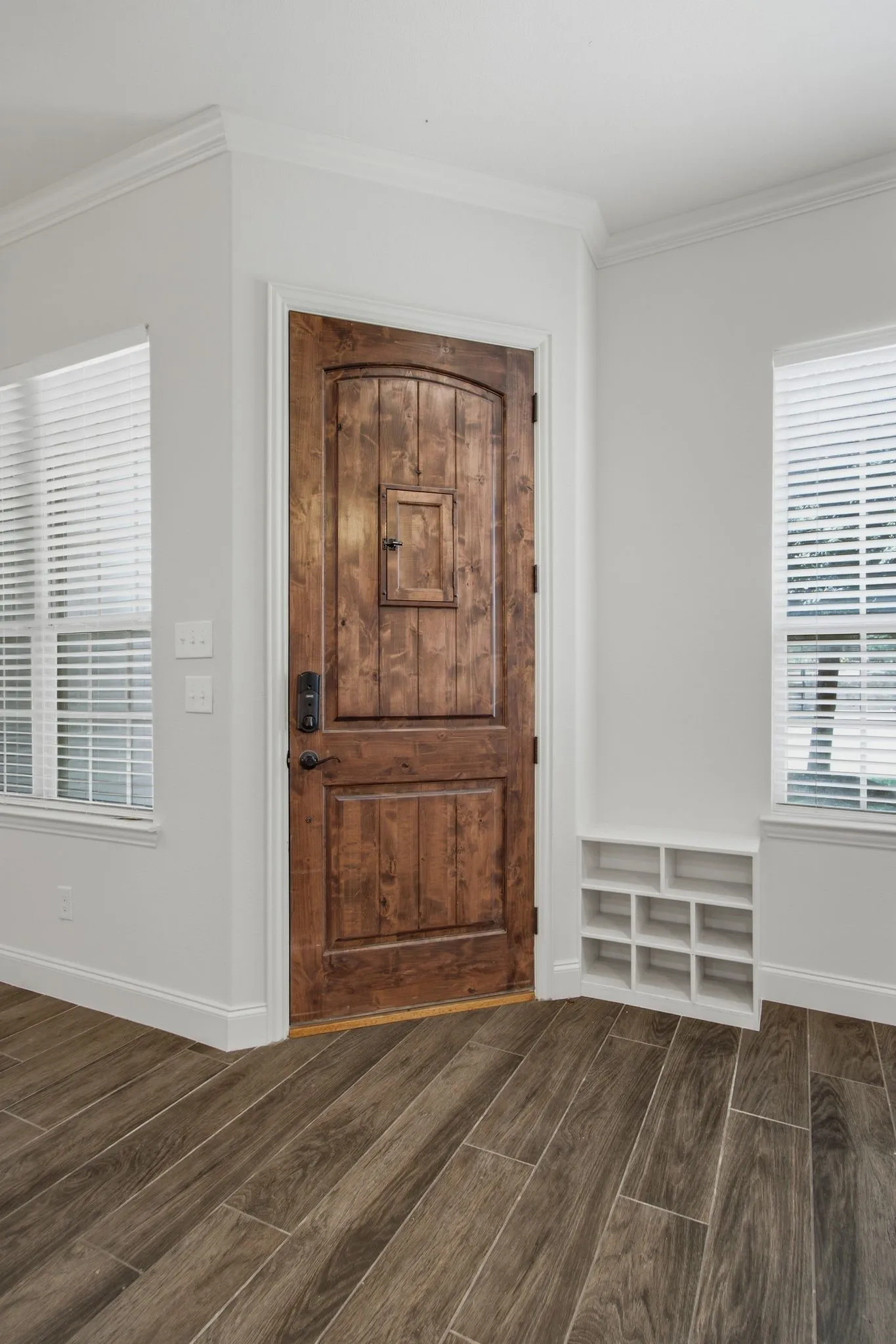 Townhouse For Sale in Dallas County , 4818 Empire Way, Irving, Texas 75038, 3 Bedroom, 3 Bathroom, 2 Garage spaces, 1,864 Sqft, built in 2016, mls#21349421, Real Estate Agent in Irving, Homes For Sale in Dallas county, Homes For Sale in Irving, Realtor in Irving Texas, Real Estate Brokerage Independent Realty Texas, Luminita Cordes Realtor