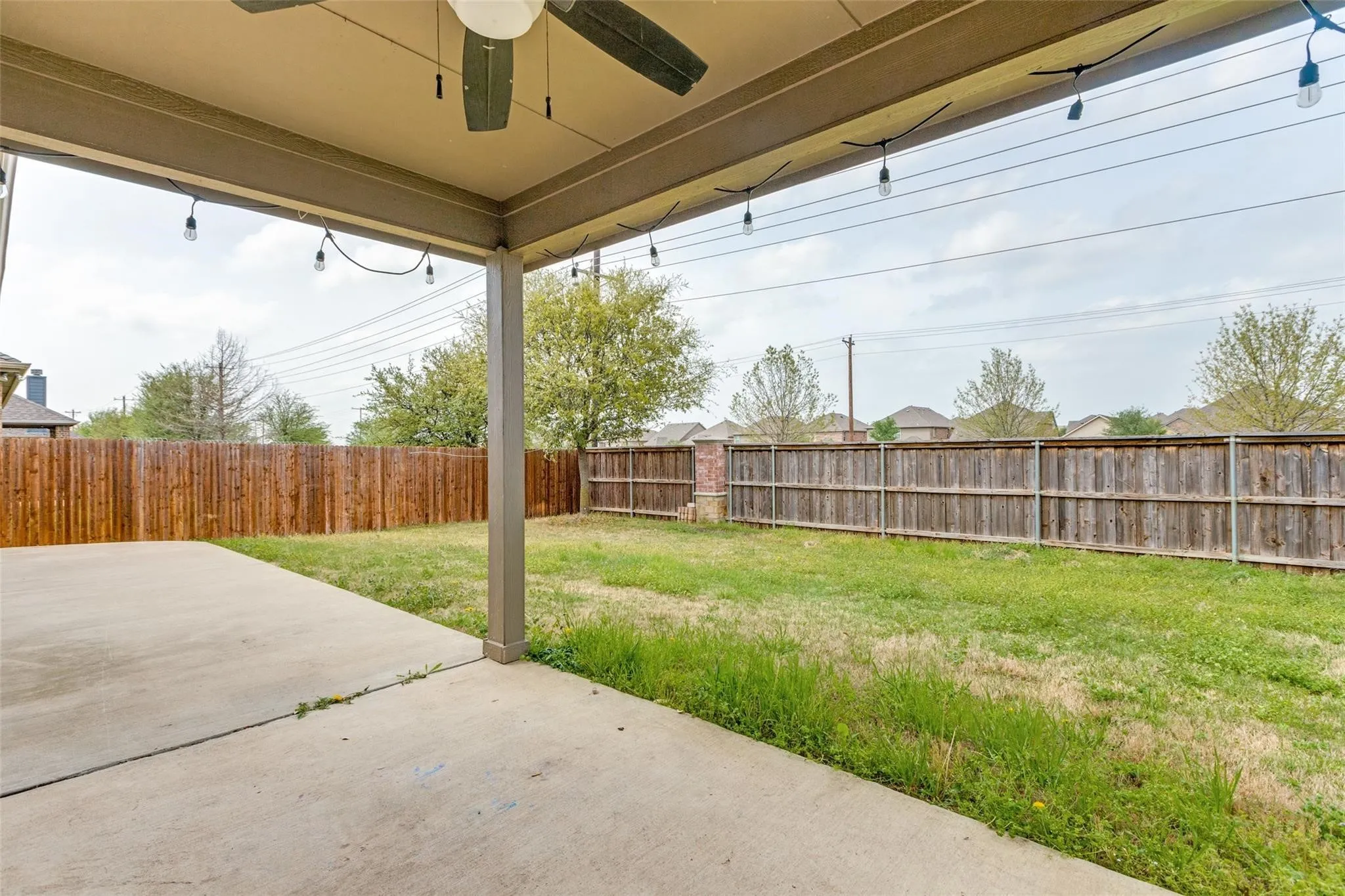 Single Family Residence For Sale in Collin County , 10220 Bennet Drive, Mc Kinney, Texas 75072, 3 Bedroom, 2 Bathroom, 2 Garage spaces, 1,656 Sqft, built in 2015, mls#21347867, Real Estate Agent in Mc Kinney, Homes For Sale in Collin county, Homes For Sale in Mc Kinney, Realtor in Mc Kinney Texas, Real Estate Brokerage Independent Realty Texas, Luminita Cordes Realtor