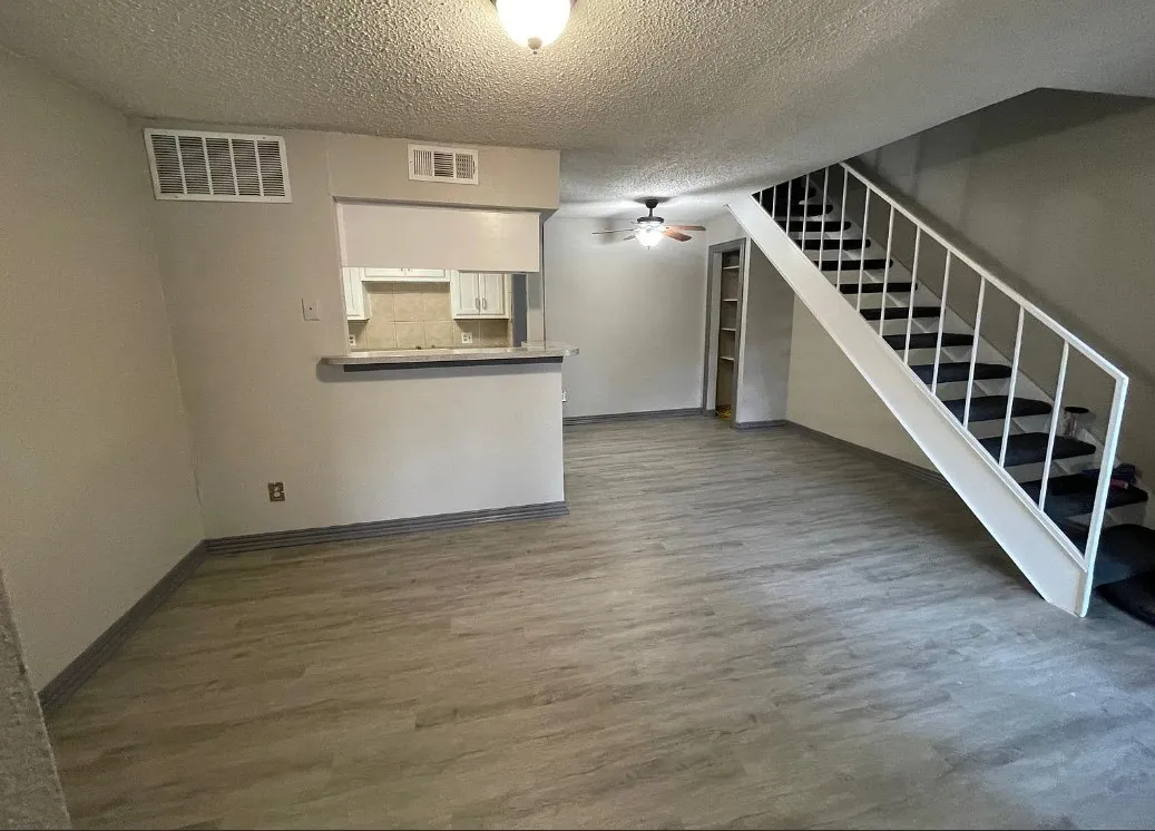 Condominium For Rent in Dallas County , 7152 Fair Oaks Avenue 1153, Dallas, Texas 75231, 1 Bedroom, 1 Bathroom, Garage spaces, 514 Sqft, built in 1975, mls#21349508, Real Estate Agent in Dallas, Homes For Rent in Dallas county, Homes For Rent in Dallas, Realtor in Dallas Texas, Real Estate Brokerage Independent Realty Texas, Luminita Cordes Realtor