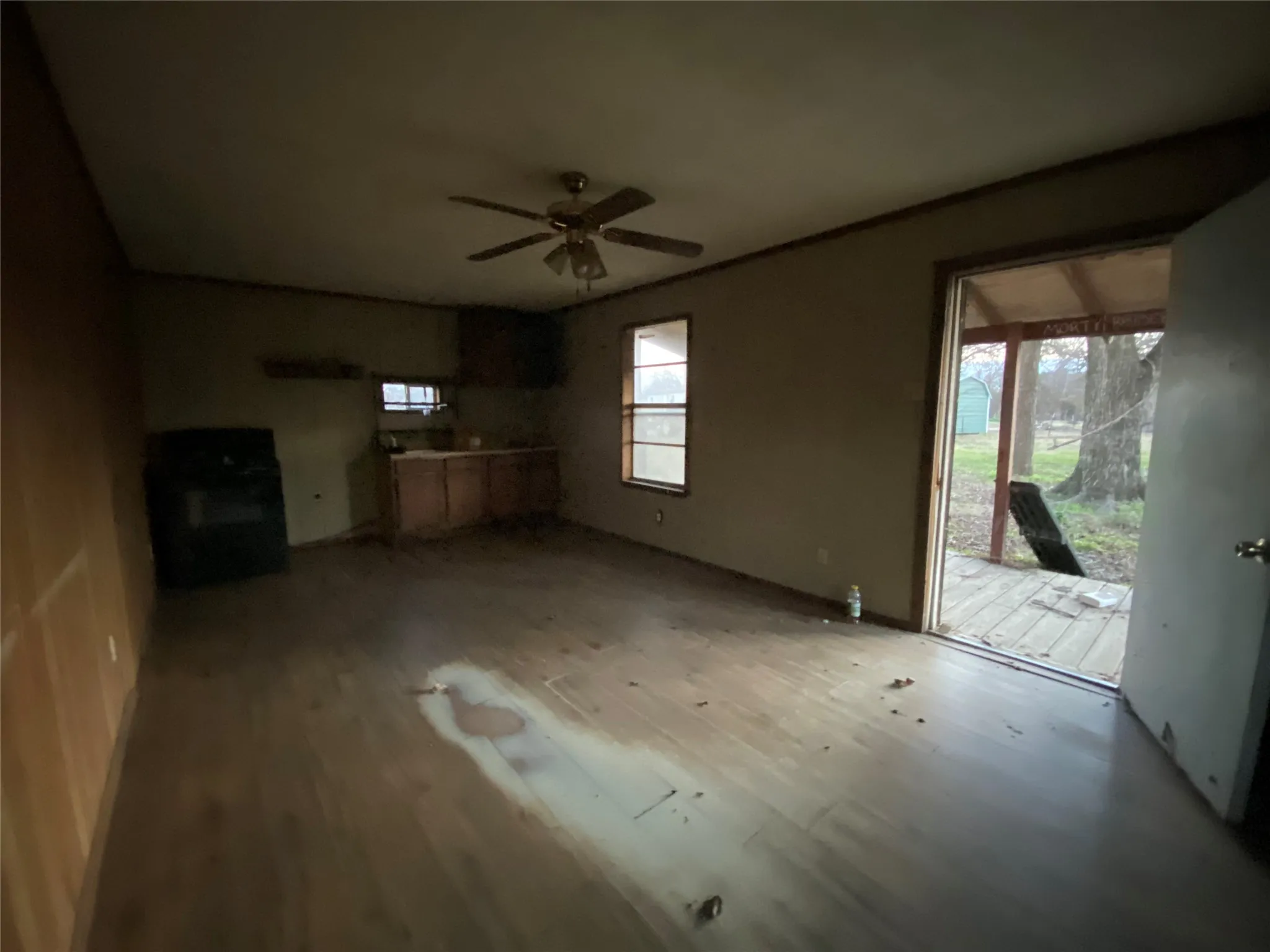 Mobile Home For Sale in Van Zandt County , 920 Vz County Road 3504, Wills Point, Texas 75169, 2 Bedrooms, 2 Bathrooms, Garage spaces, 2,528 Sqft, built in 1985, Price $205,000, mls#21349540, Real Estate Agent in Wills Point, Homes For Sale in Van Zandt county, Homes For Sale in Wills Point, Realtor in Wills Point Texas, Real Estate Brokerage Independent Realty Texas, Luminita Cordes Realtor
