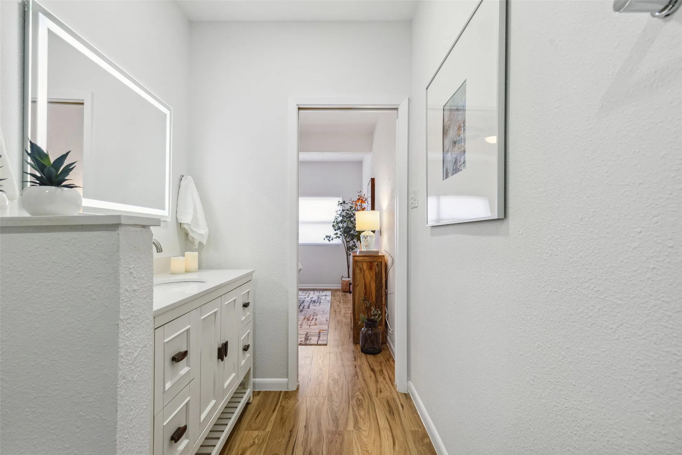 Single Family Residence For Sale in Dallas County , 10811 Mandalay Drive, Dallas, Texas 75228, 3 Bedroom, 2 Bathroom, Garage spaces, 1,381 Sqft, built in 1955, Price $299,900, mls#21349528, Real Estate Agent in Dallas, Homes For Sale in Dallas county, Homes For Sale in Dallas, Realtor in Dallas Texas, Real Estate Brokerage Independent Realty Texas, Luminita Cordes Realtor