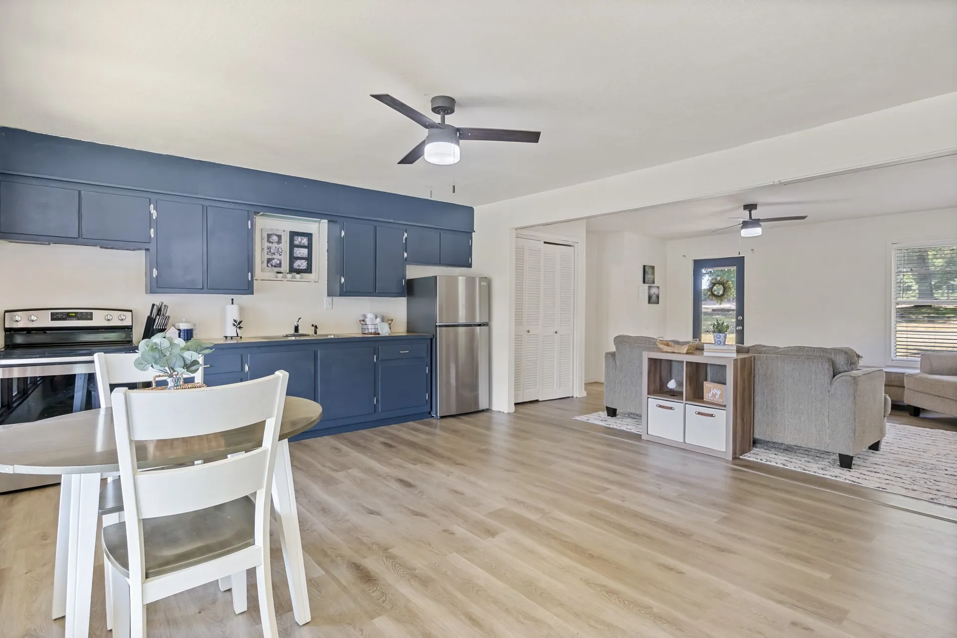 Single Family Residence For Sale in Morris County , 597 Naples 54, Omaha, Texas 75571, 2 Bedroom, 1 Bathroom, Garage spaces, 952 Sqft, built in 1996, mls#21349544, Real Estate Agent in Omaha, Homes For Sale in Morris county, Homes For Sale in Omaha, Realtor in Omaha Texas, Real Estate Brokerage Independent Realty Texas, Luminita Cordes Realtor