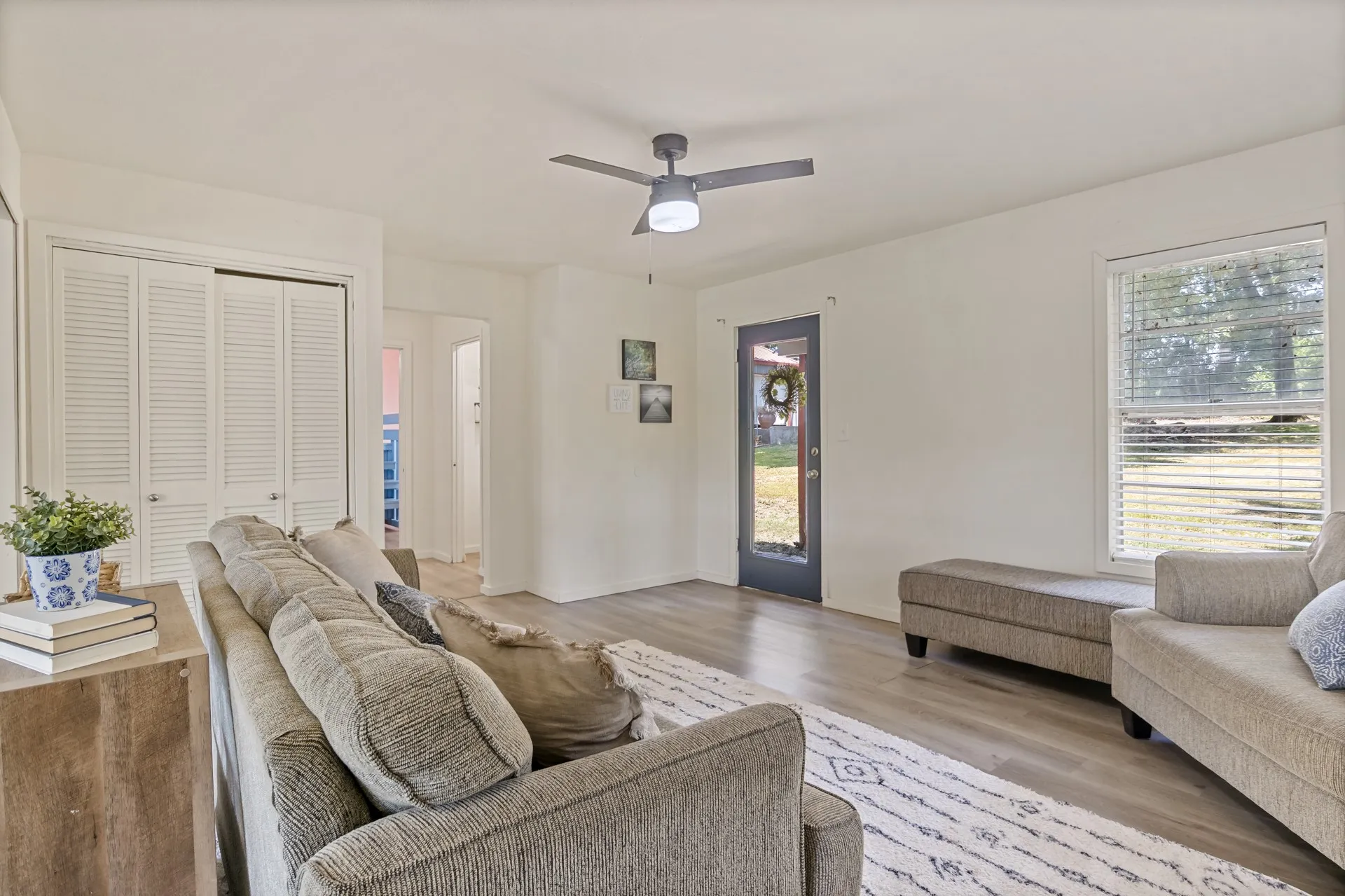 Single Family Residence For Sale in Morris County , 597 Naples 54, Omaha, Texas 75571, 2 Bedroom, 1 Bathroom, Garage spaces, 952 Sqft, built in 1996, mls#21349544, Real Estate Agent in Omaha, Homes For Sale in Morris county, Homes For Sale in Omaha, Realtor in Omaha Texas, Real Estate Brokerage Independent Realty Texas, Luminita Cordes Realtor