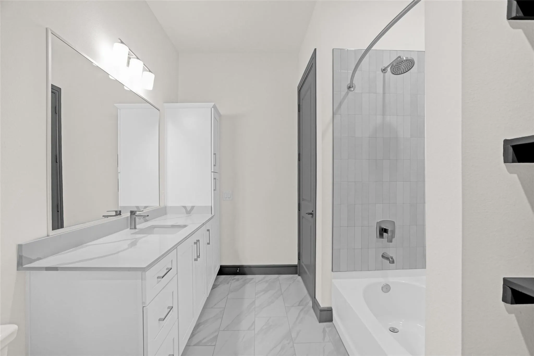 Condominium For Rent in Denton County , 2700 Old Denton Road 2225, Carrollton, Texas 75007, 2 Bedroom, 2 Bathroom, 2 Garage spaces, 1,250 Sqft, built in 2022, mls#21349545, Real Estate Agent in Carrollton, Homes For Rent in Denton county, Homes For Rent in Carrollton, Realtor in Carrollton Texas, Real Estate Brokerage Independent Realty Texas, Luminita Cordes Realtor