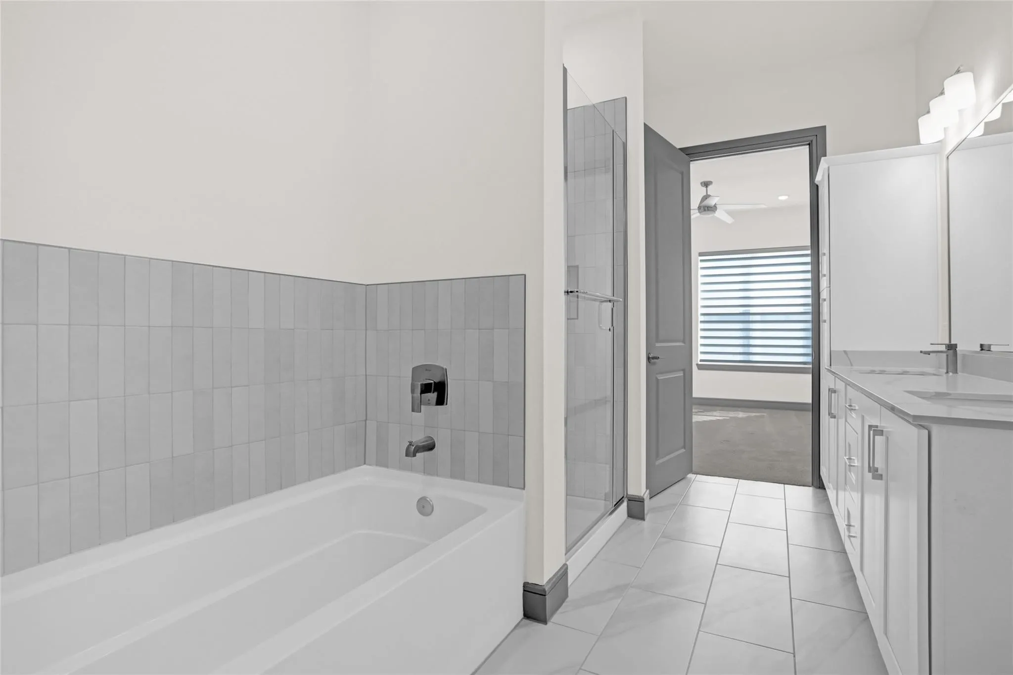 Condominium For Rent in Denton County , 2700 Old Denton Road 2225, Carrollton, Texas 75007, 2 Bedroom, 2 Bathroom, 2 Garage spaces, 1,250 Sqft, built in 2022, mls#21349545, Real Estate Agent in Carrollton, Homes For Rent in Denton county, Homes For Rent in Carrollton, Realtor in Carrollton Texas, Real Estate Brokerage Independent Realty Texas, Luminita Cordes Realtor