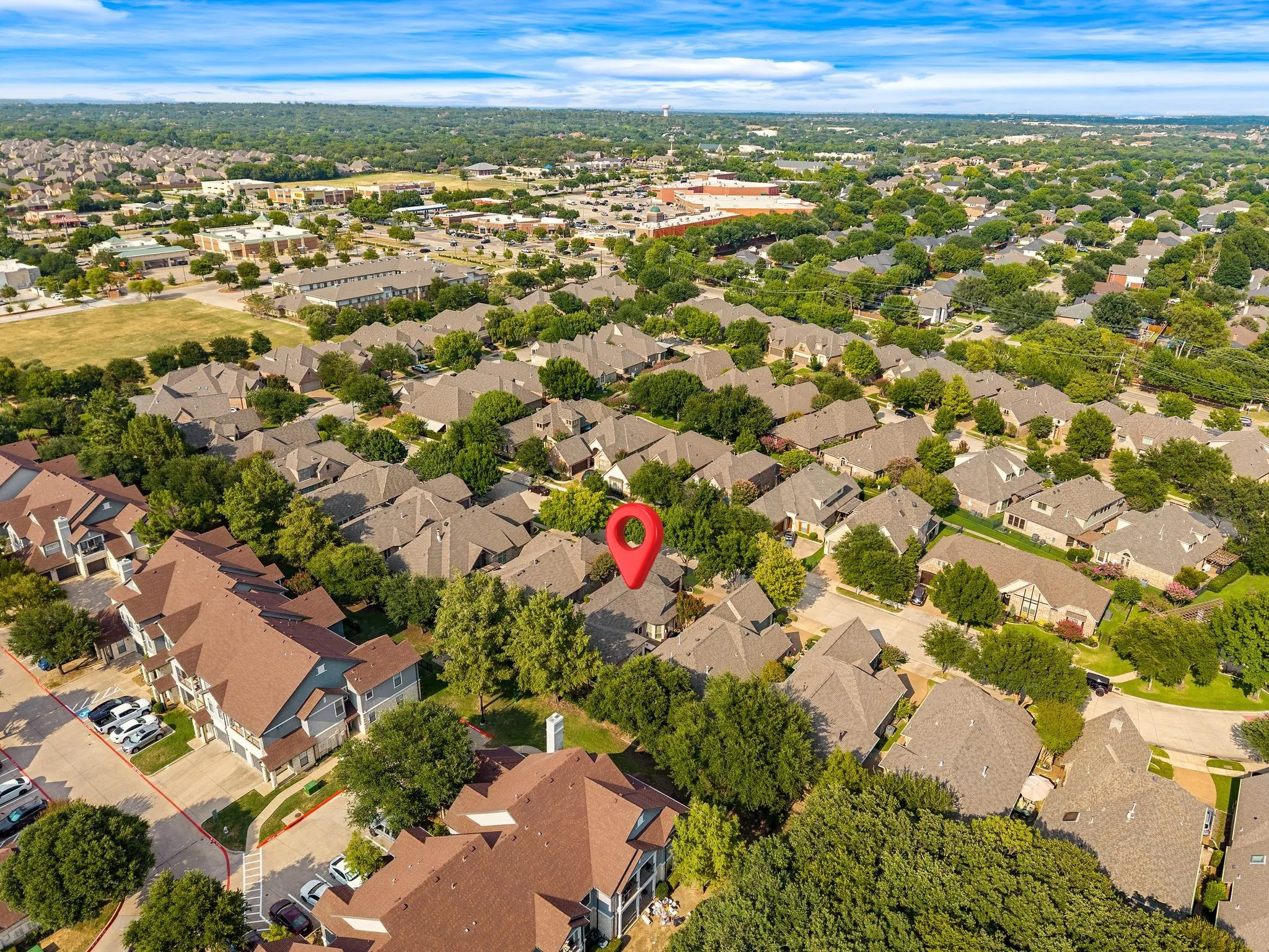 Single Family Residence For Sale in Tarrant County , 218 Versailles Lane, Keller, Texas 76248, 3 Bedroom, 3 Bathroom, 2 Garage spaces, 2,252 Sqft, built in 2002, mls#21339627, Real Estate Agent in Keller, Homes For Sale in Tarrant county, Homes For Sale in Keller, Realtor in Keller Texas, Real Estate Brokerage Independent Realty Texas, Luminita Cordes Realtor