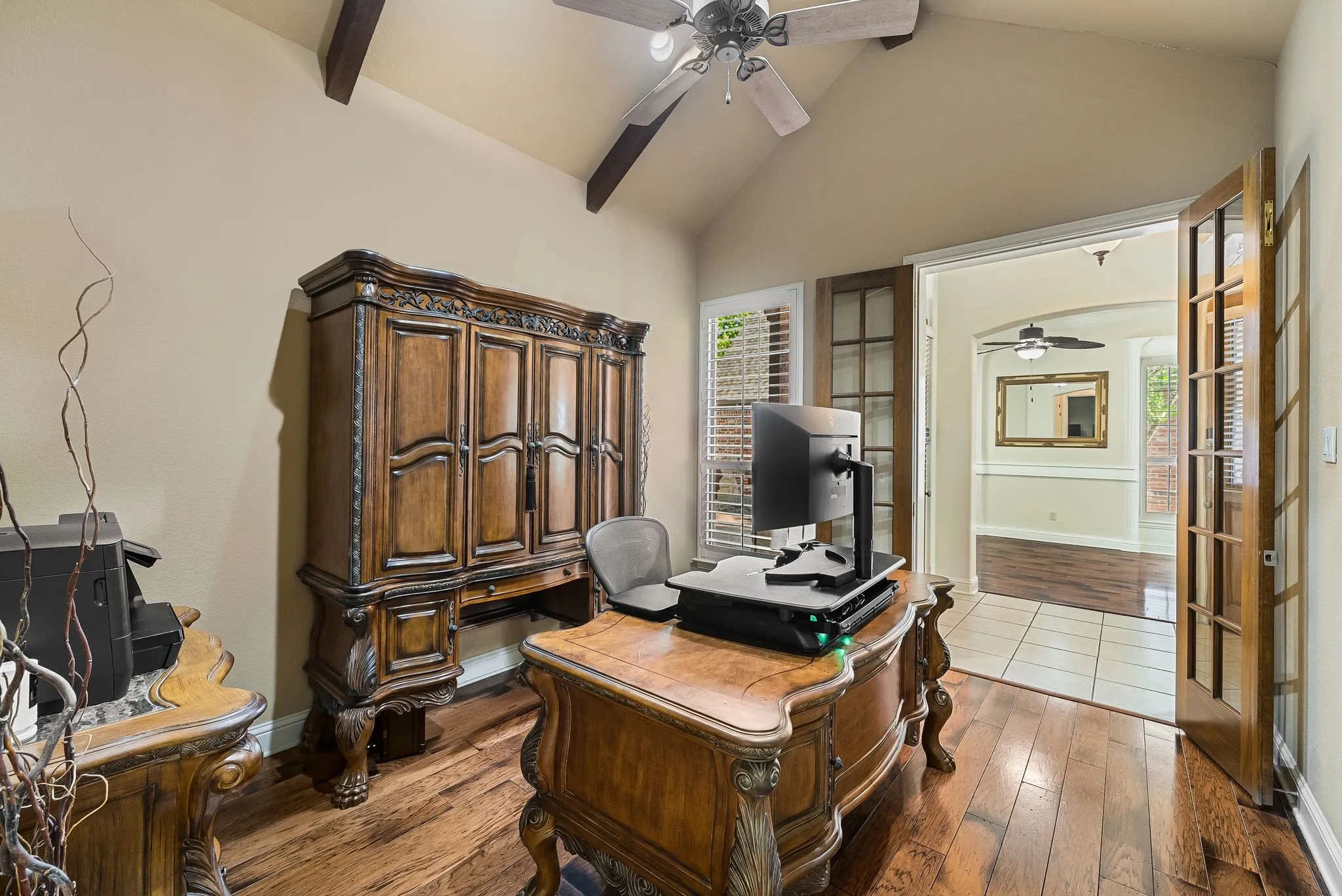 Single Family Residence For Sale in Tarrant County , 218 Versailles Lane, Keller, Texas 76248, 3 Bedroom, 3 Bathroom, 2 Garage spaces, 2,252 Sqft, built in 2002, mls#21339627, Real Estate Agent in Keller, Homes For Sale in Tarrant county, Homes For Sale in Keller, Realtor in Keller Texas, Real Estate Brokerage Independent Realty Texas, Luminita Cordes Realtor