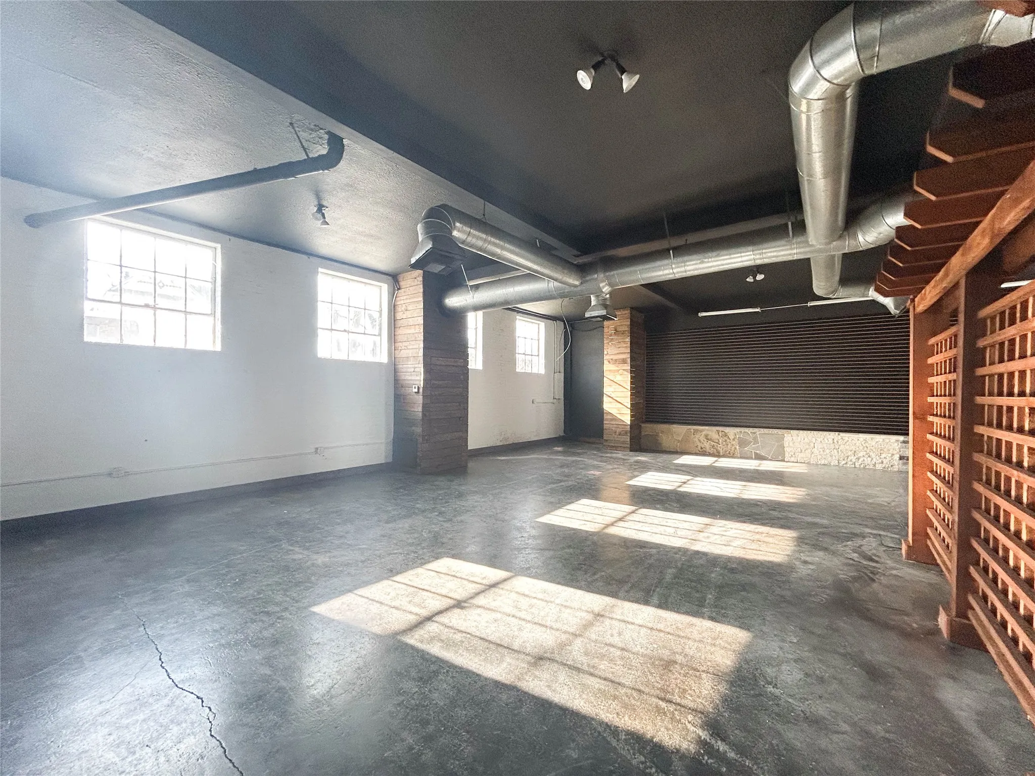 Retail For Rent in Ellis County , 1300 W Main Street 102, Waxahachie, Texas 75165, 0, 0, Garage spaces, 0 Sqft, built in 1938, Price $2,700, mls#21349554, Real Estate Agent in Waxahachie, Homes For Rent in Ellis county, Homes For Rent in Waxahachie, Realtor in Waxahachie Texas, Real Estate Brokerage Independent Realty Texas, Luminita Cordes Realtor