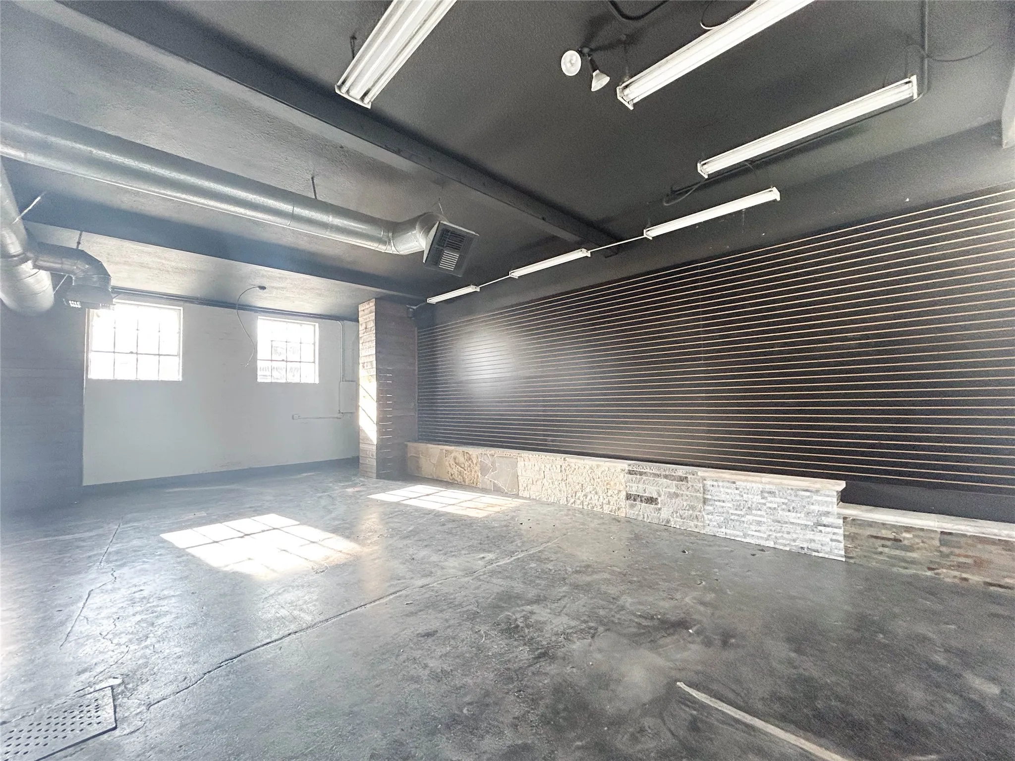 Retail For Rent in Ellis County , 1300 W Main Street 102, Waxahachie, Texas 75165, 0, 0, Garage spaces, 0 Sqft, built in 1938, Price $2,700, mls#21349554, Real Estate Agent in Waxahachie, Homes For Rent in Ellis county, Homes For Rent in Waxahachie, Realtor in Waxahachie Texas, Real Estate Brokerage Independent Realty Texas, Luminita Cordes Realtor