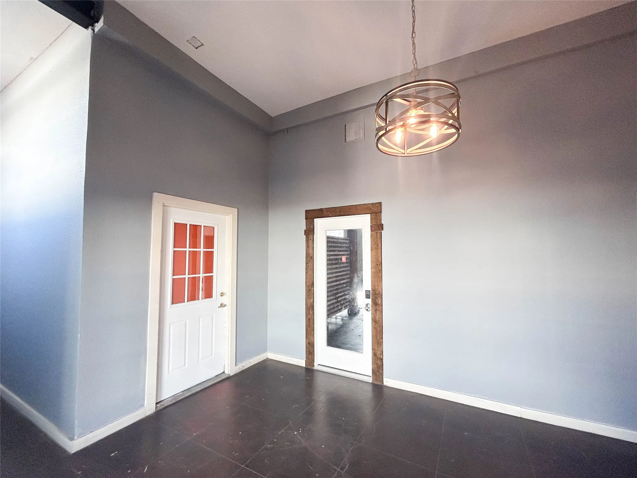 Retail For Rent in Ellis County , 1300 W Main Street 102, Waxahachie, Texas 75165, 0, 0, Garage spaces, 0 Sqft, built in 1938, Price $2,700, mls#21349554, Real Estate Agent in Waxahachie, Homes For Rent in Ellis county, Homes For Rent in Waxahachie, Realtor in Waxahachie Texas, Real Estate Brokerage Independent Realty Texas, Luminita Cordes Realtor