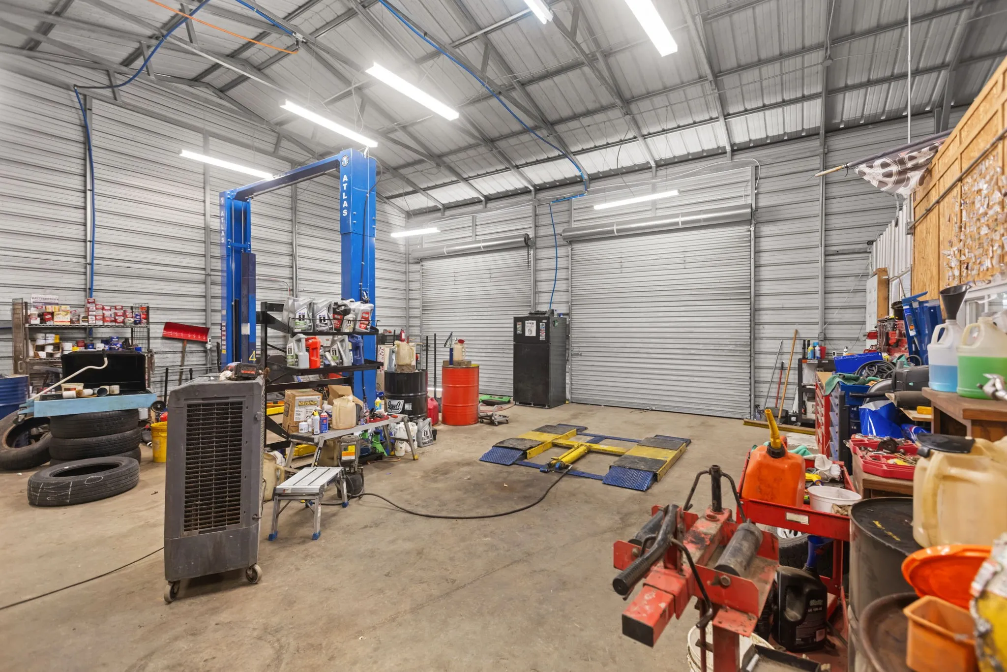 Business For Sale in Red River (TX) County , 1305 W Main Street, Clarksville, Texas 75426, 0, 0, Garage spaces, 1,417 Sqft, built in 2020, Price $225,000, mls#21348986, Real Estate Agent in Clarksville, Homes For Sale in Red River (TX) county, Homes For Sale in Clarksville, Realtor in Clarksville Texas, Real Estate Brokerage Independent Realty Texas, Luminita Cordes Realtor