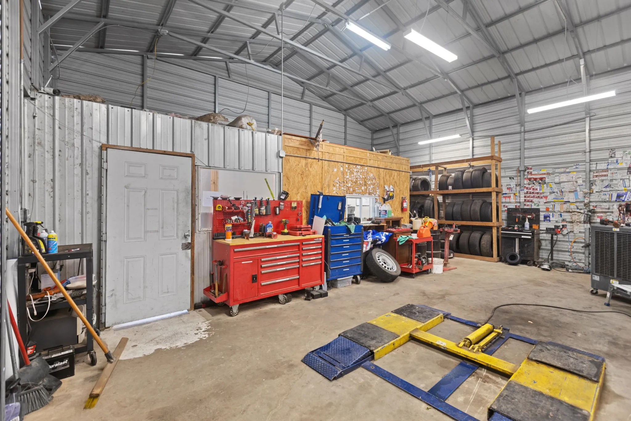 Business For Sale in Red River (TX) County , 1305 W Main Street, Clarksville, Texas 75426, 0, 0, Garage spaces, 1,417 Sqft, built in 2020, Price $225,000, mls#21348986, Real Estate Agent in Clarksville, Homes For Sale in Red River (TX) county, Homes For Sale in Clarksville, Realtor in Clarksville Texas, Real Estate Brokerage Independent Realty Texas, Luminita Cordes Realtor
