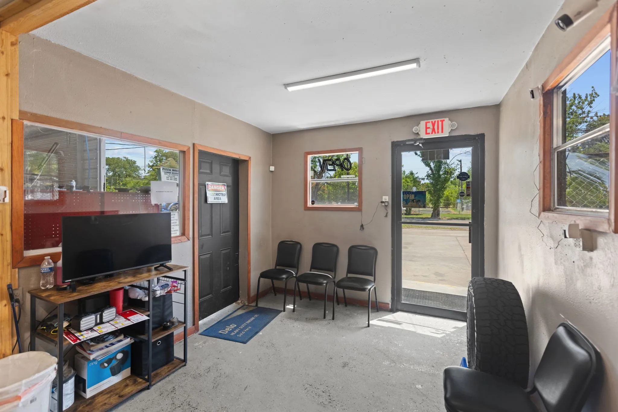 Business For Sale in Red River (TX) County , 1305 W Main Street, Clarksville, Texas 75426, 0, 0, Garage spaces, 1,417 Sqft, built in 2020, Price $225,000, mls#21348986, Real Estate Agent in Clarksville, Homes For Sale in Red River (TX) county, Homes For Sale in Clarksville, Realtor in Clarksville Texas, Real Estate Brokerage Independent Realty Texas, Luminita Cordes Realtor