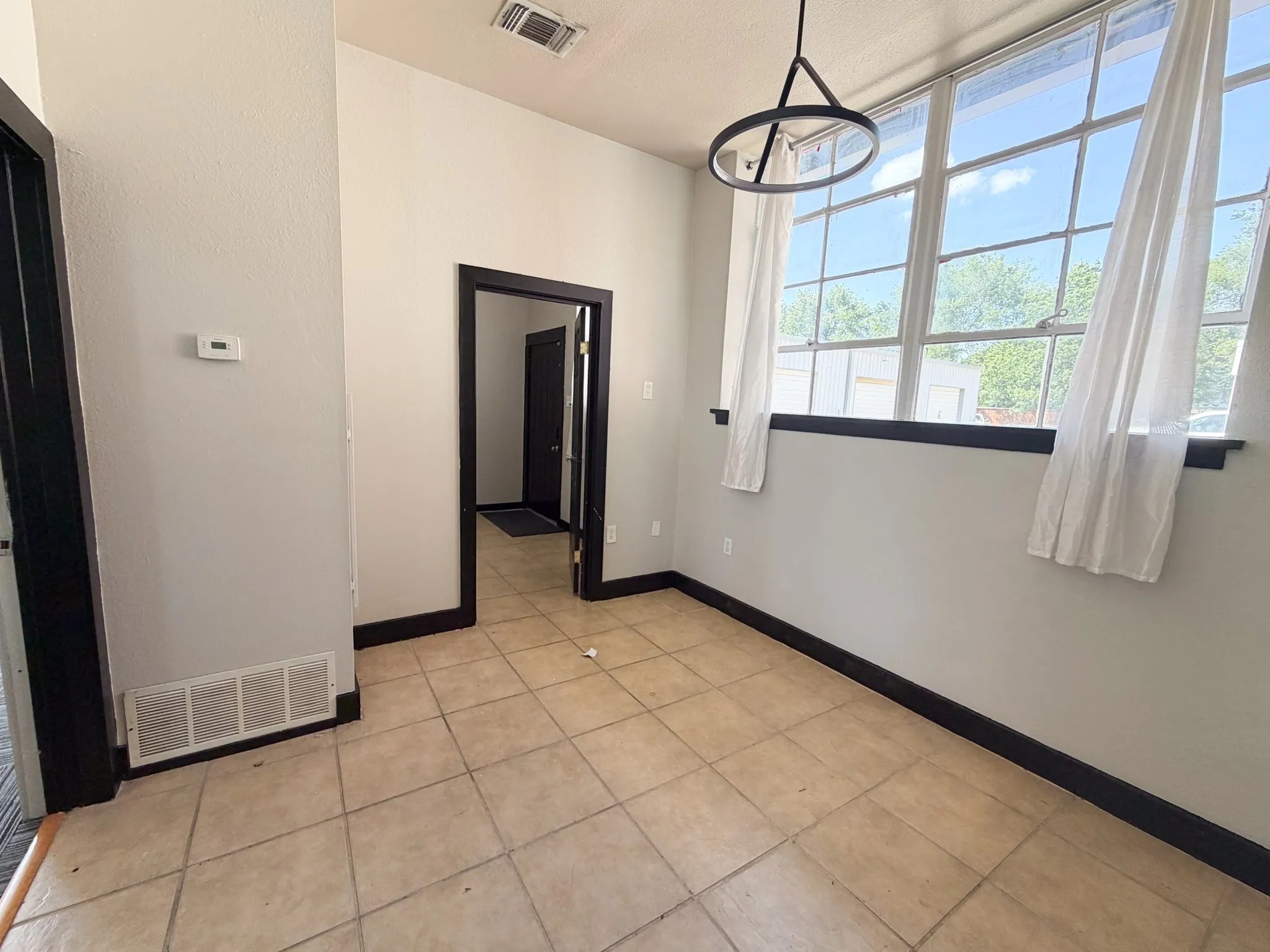 Office For Rent in Ellis County , 1300 W Main Street 100, Waxahachie, Texas 75165, 0, 0, Garage spaces, 0 Sqft, built in 1938, mls#21349562, Real Estate Agent in Waxahachie, Homes For Rent in Ellis county, Homes For Rent in Waxahachie, Realtor in Waxahachie Texas, Real Estate Brokerage Independent Realty Texas, Luminita Cordes Realtor