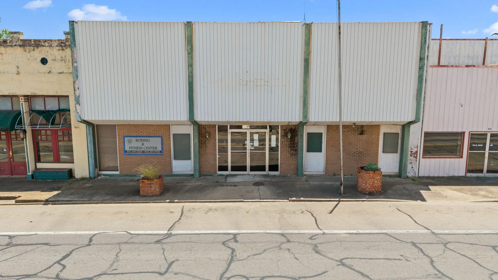 Business For Sale in Red River (TX) County , 106 E Main Street, Clarksville, Texas 75426, 0, 0, Garage spaces, 0 Sqft, built in 1931, mls#21349381, Real Estate Agent in Clarksville, Homes For Sale in Red River (TX) county, Homes For Sale in Clarksville, Realtor in Clarksville Texas, Real Estate Brokerage Independent Realty Texas, Luminita Cordes Realtor