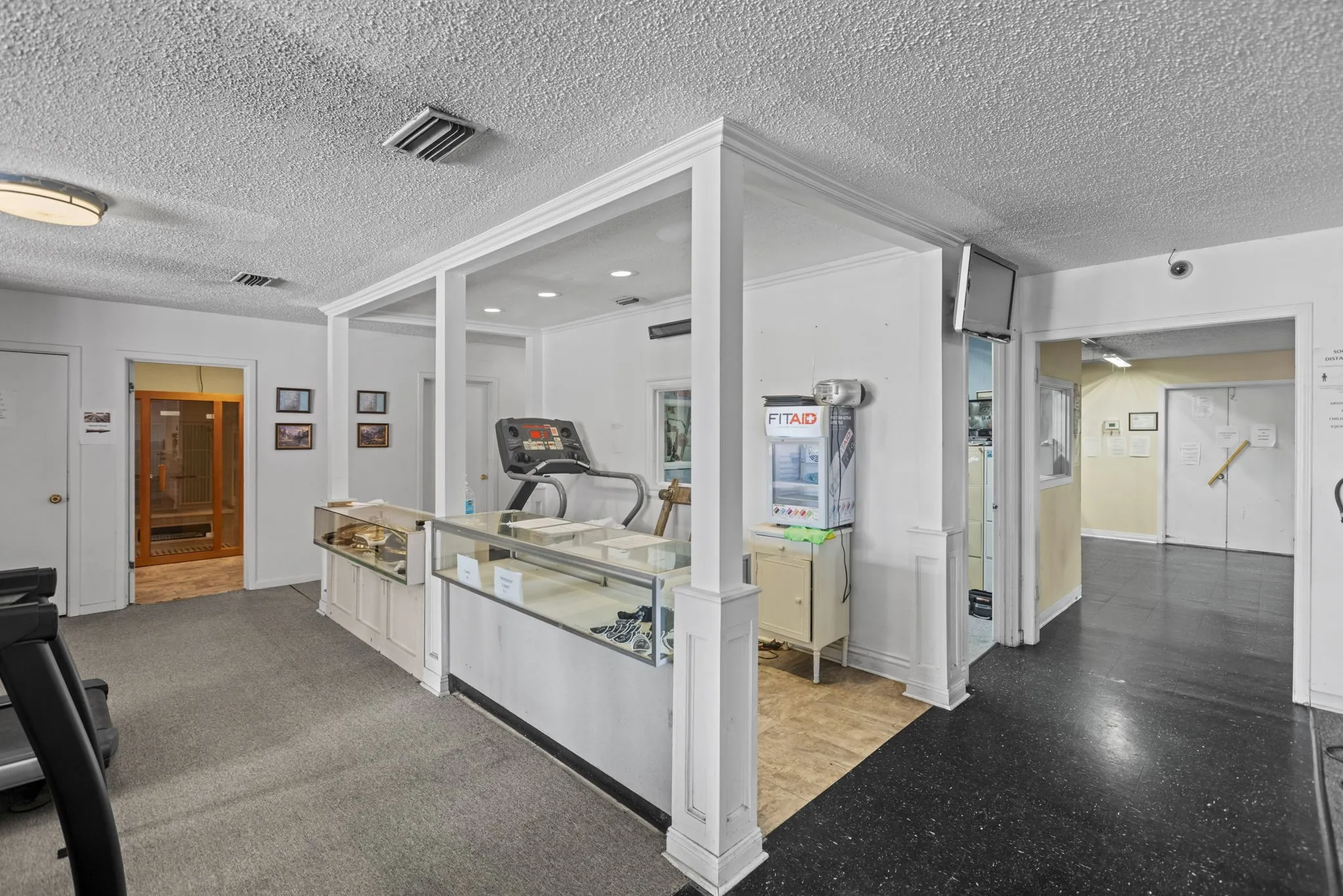 Business For Sale in Red River (TX) County , 106 E Main Street, Clarksville, Texas 75426, 0, 0, Garage spaces, 0 Sqft, built in 1931, mls#21349381, Real Estate Agent in Clarksville, Homes For Sale in Red River (TX) county, Homes For Sale in Clarksville, Realtor in Clarksville Texas, Real Estate Brokerage Independent Realty Texas, Luminita Cordes Realtor