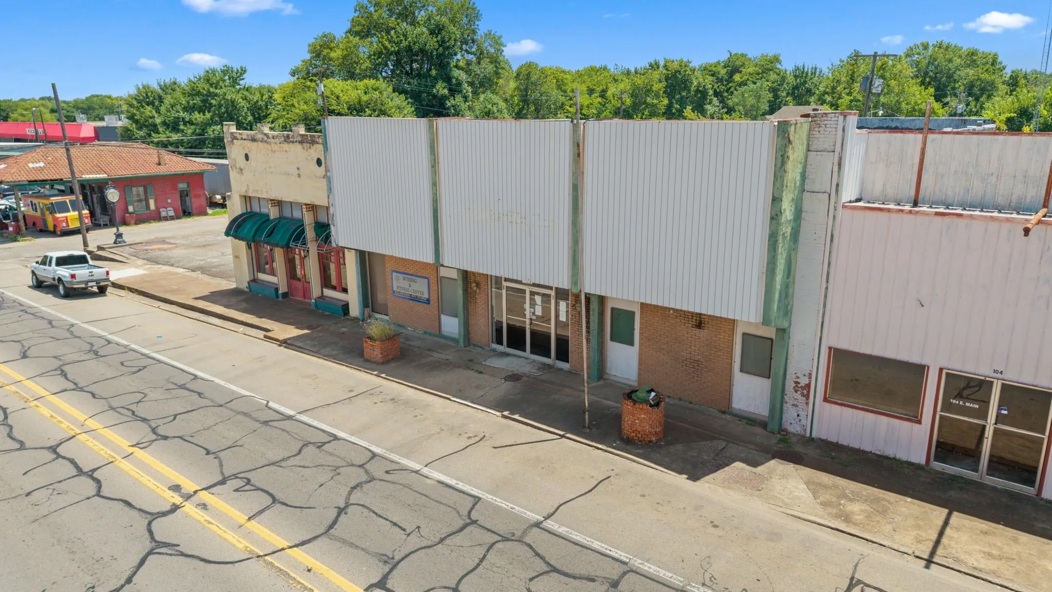 Business For Sale in Red River (TX) County , 106 E Main Street, Clarksville, Texas 75426, 0, 0, Garage spaces, 0 Sqft, built in 1931, mls#21349381, Real Estate Agent in Clarksville, Homes For Sale in Red River (TX) county, Homes For Sale in Clarksville, Realtor in Clarksville Texas, Real Estate Brokerage Independent Realty Texas, Luminita Cordes Realtor
