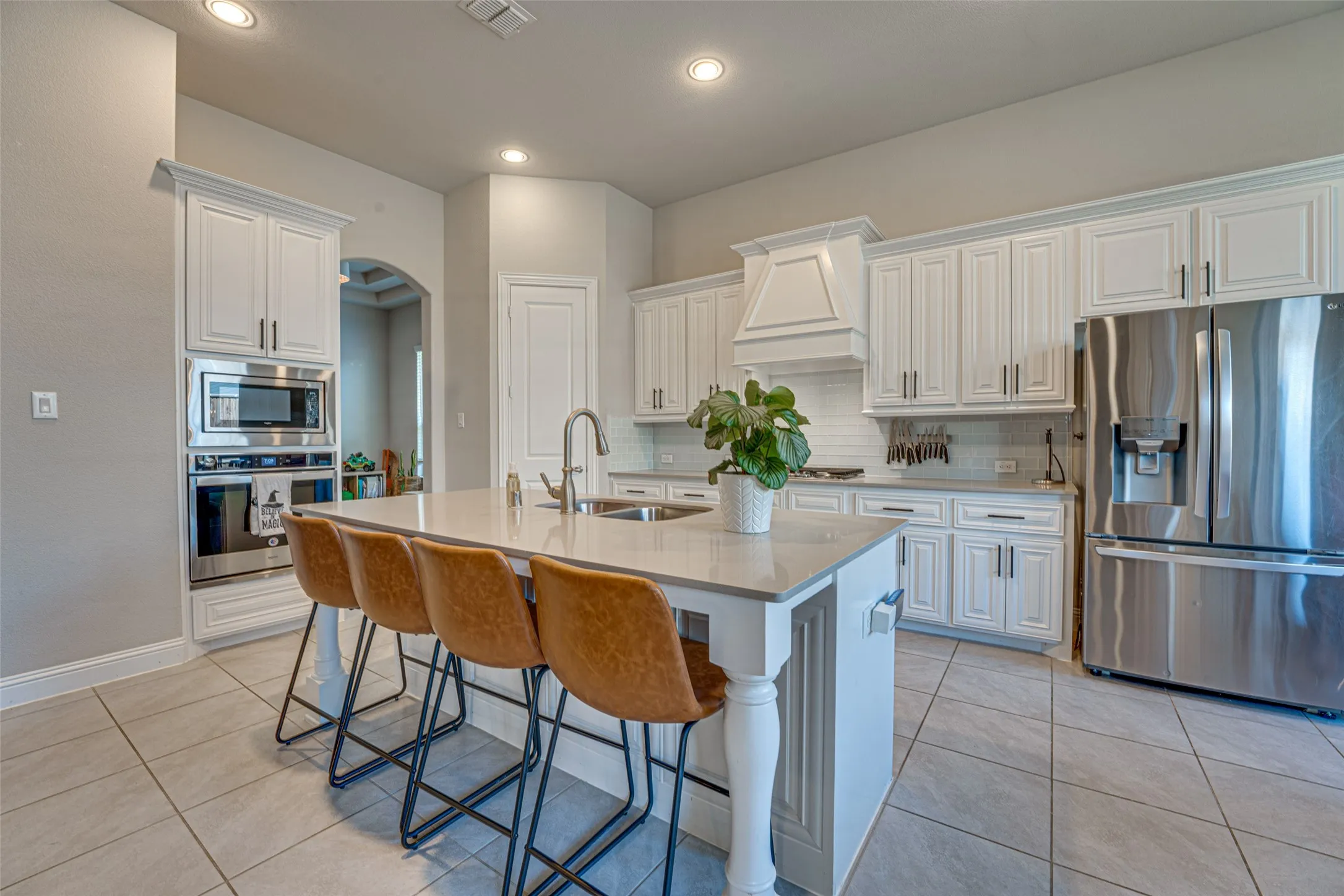 Single Family Residence For Sale in Rockwall County , 3315 Royal Ridge Drive, Rockwall, Texas 75087, 3 Bedroom, 3 Bathroom, 3 Garage spaces, 2,697 Sqft, built in 2018, mls#21348466, Real Estate Agent in Rockwall, Homes For Sale in Rockwall county, Homes For Sale in Rockwall, Realtor in Rockwall Texas, Real Estate Brokerage Independent Realty Texas, Luminita Cordes Realtor