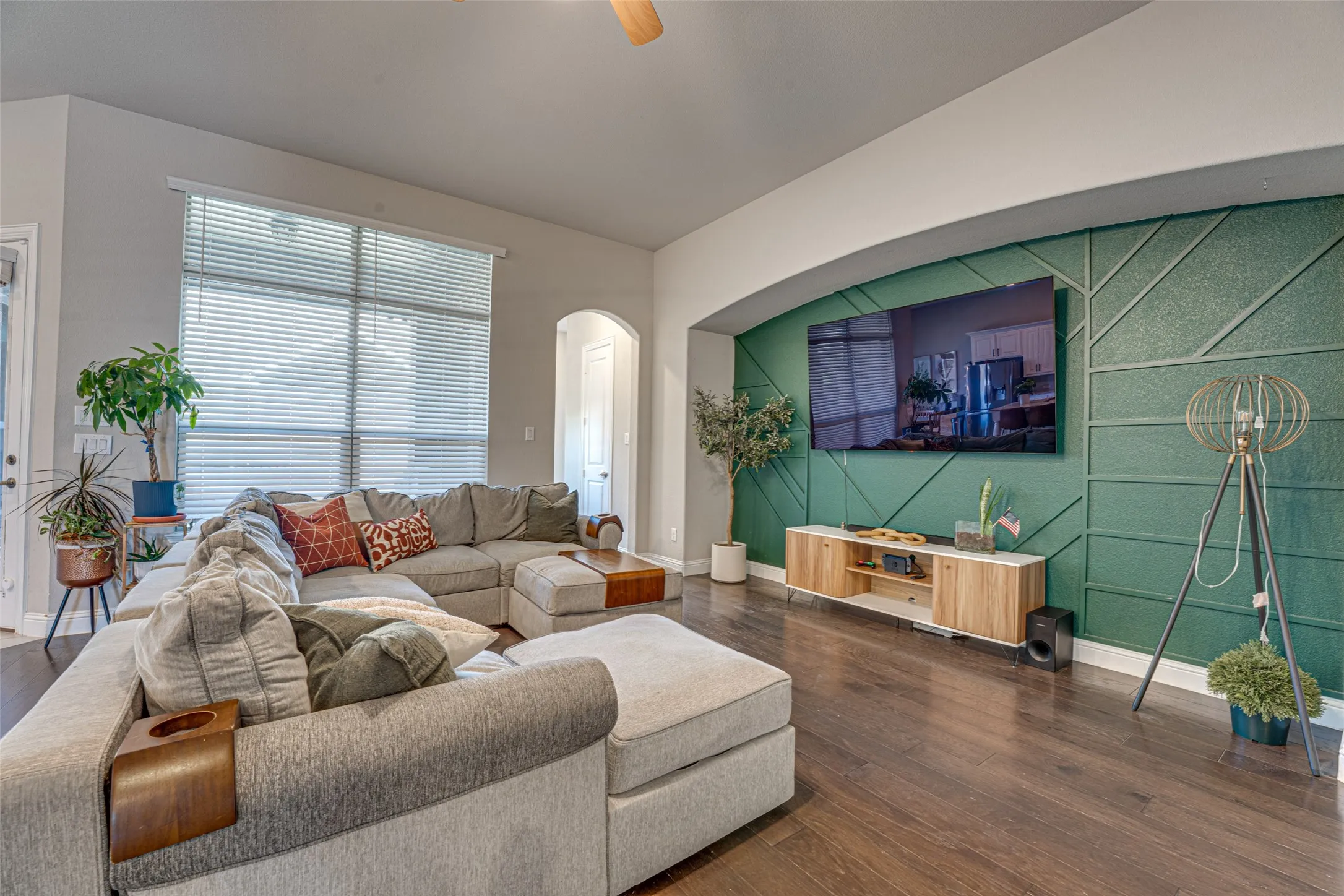 Single Family Residence For Sale in Rockwall County , 3315 Royal Ridge Drive, Rockwall, Texas 75087, 3 Bedroom, 3 Bathroom, 3 Garage spaces, 2,697 Sqft, built in 2018, mls#21348466, Real Estate Agent in Rockwall, Homes For Sale in Rockwall county, Homes For Sale in Rockwall, Realtor in Rockwall Texas, Real Estate Brokerage Independent Realty Texas, Luminita Cordes Realtor