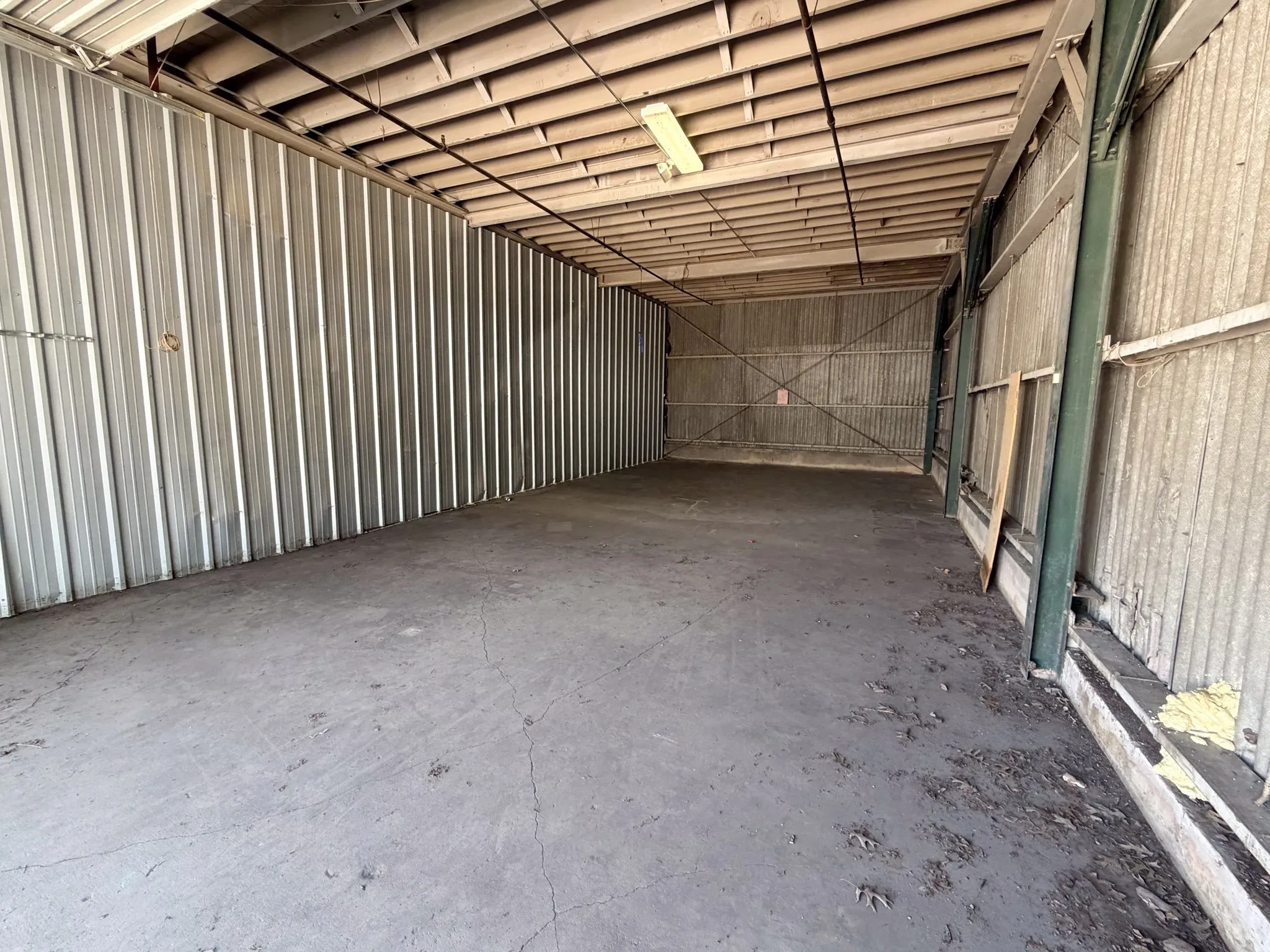 Warehouse For Rent in Ellis County , 1300 W Main Street 305, Waxahachie, Texas 75165, 0, 0, Garage spaces, 0 Sqft, built in 1938, mls#21349570, Real Estate Agent in Waxahachie, Homes For Rent in Ellis county, Homes For Rent in Waxahachie, Realtor in Waxahachie Texas, Real Estate Brokerage Independent Realty Texas, Luminita Cordes Realtor