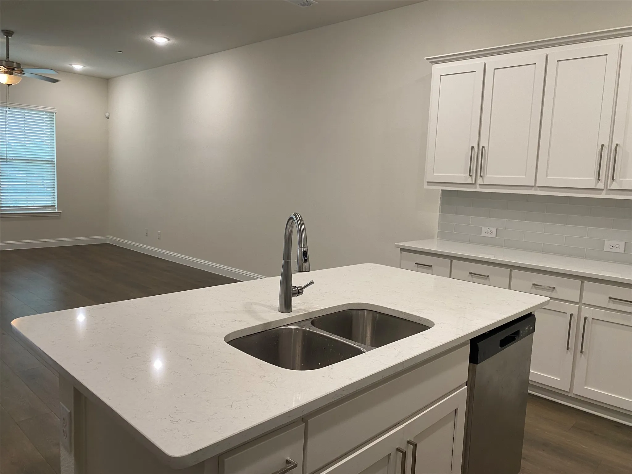 Single Family Residence For Rent in Dallas County , 1919 Diyaa Court, Farmers Branch, Texas 75234, 3 Bedrooms, 3 Bathrooms, 2 Garage spaces, 1,820 Sqft, built in 2021, Price $3,200, mls#21349556, Real Estate Agent in Farmers Branch, Homes For Rent in Dallas county, Homes For Rent in Farmers Branch, Realtor in Farmers Branch Texas, Real Estate Brokerage Independent Realty Texas, Luminita Cordes Realtor