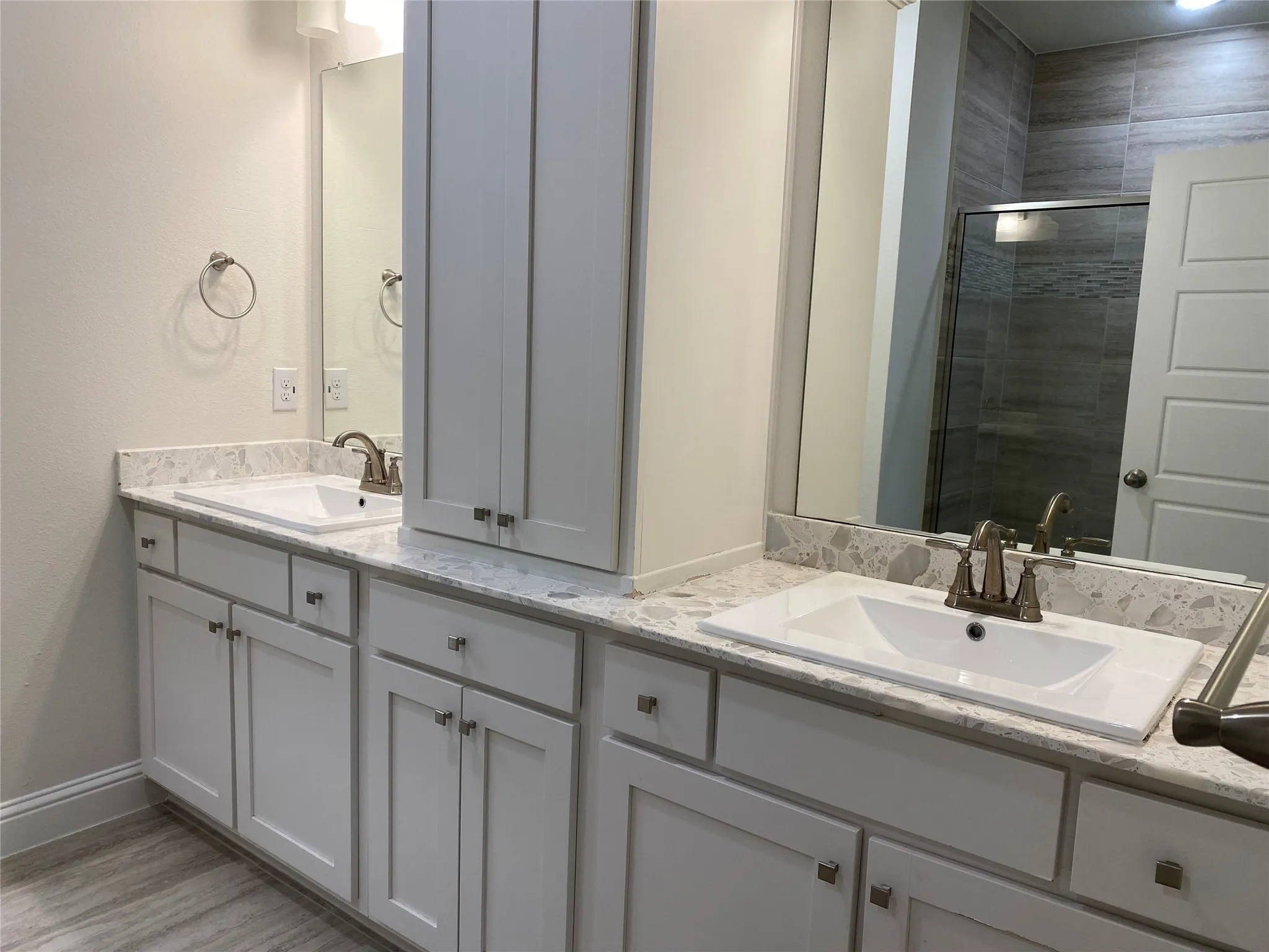 Single Family Residence For Rent in Dallas County , 1919 Diyaa Court, Farmers Branch, Texas 75234, 3 Bedrooms, 3 Bathrooms, 2 Garage spaces, 1,820 Sqft, built in 2021, Price $3,200, mls#21349556, Real Estate Agent in Farmers Branch, Homes For Rent in Dallas county, Homes For Rent in Farmers Branch, Realtor in Farmers Branch Texas, Real Estate Brokerage Independent Realty Texas, Luminita Cordes Realtor