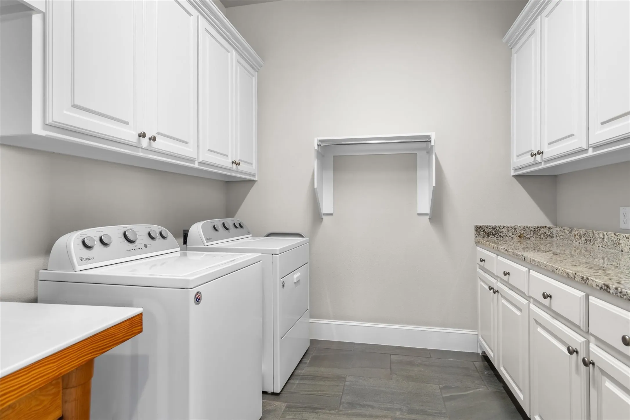 Single Family Residence For Sale in Denton County , 115 Quiet Hill Circle, Copper Canyon, Texas 76226, 5 Bedroom, 4 Bathroom, 4 Garage spaces, 4,144 Sqft, built in 2016, mls#21348697, Real Estate Agent in Copper Canyon, Homes For Sale in Denton county, Homes For Sale in Copper Canyon, Realtor in Copper Canyon Texas, Real Estate Brokerage Independent Realty Texas, Luminita Cordes Realtor