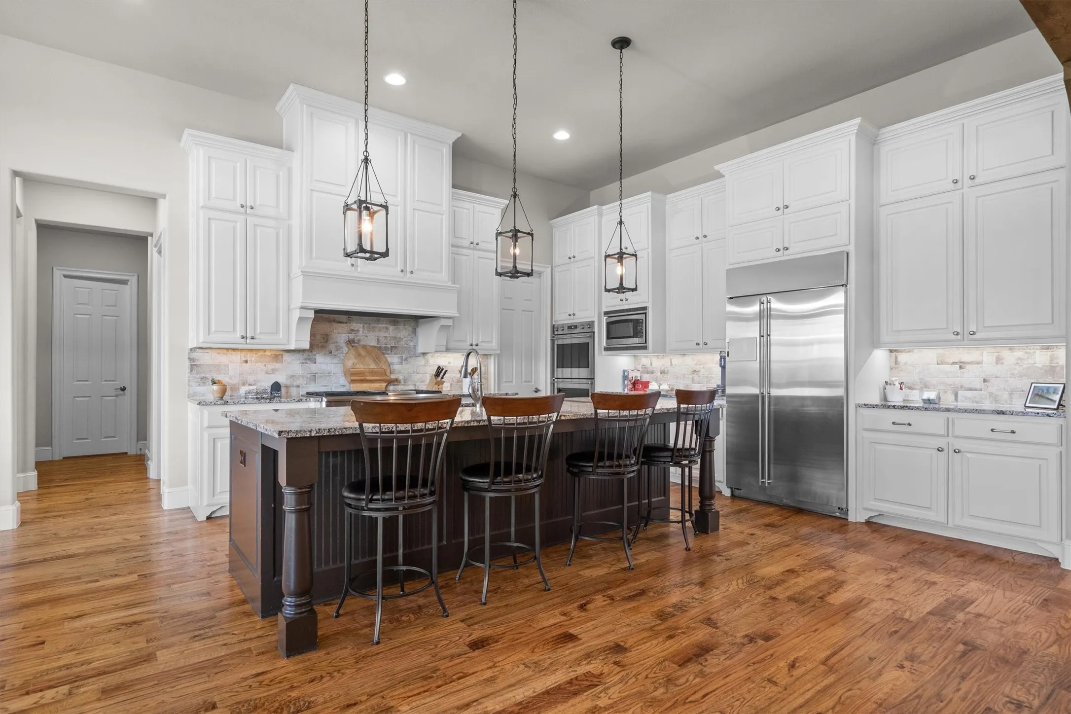 Single Family Residence For Sale in Denton County , 115 Quiet Hill Circle, Copper Canyon, Texas 76226, 5 Bedroom, 4 Bathroom, 4 Garage spaces, 4,144 Sqft, built in 2016, mls#21348697, Real Estate Agent in Copper Canyon, Homes For Sale in Denton county, Homes For Sale in Copper Canyon, Realtor in Copper Canyon Texas, Real Estate Brokerage Independent Realty Texas, Luminita Cordes Realtor